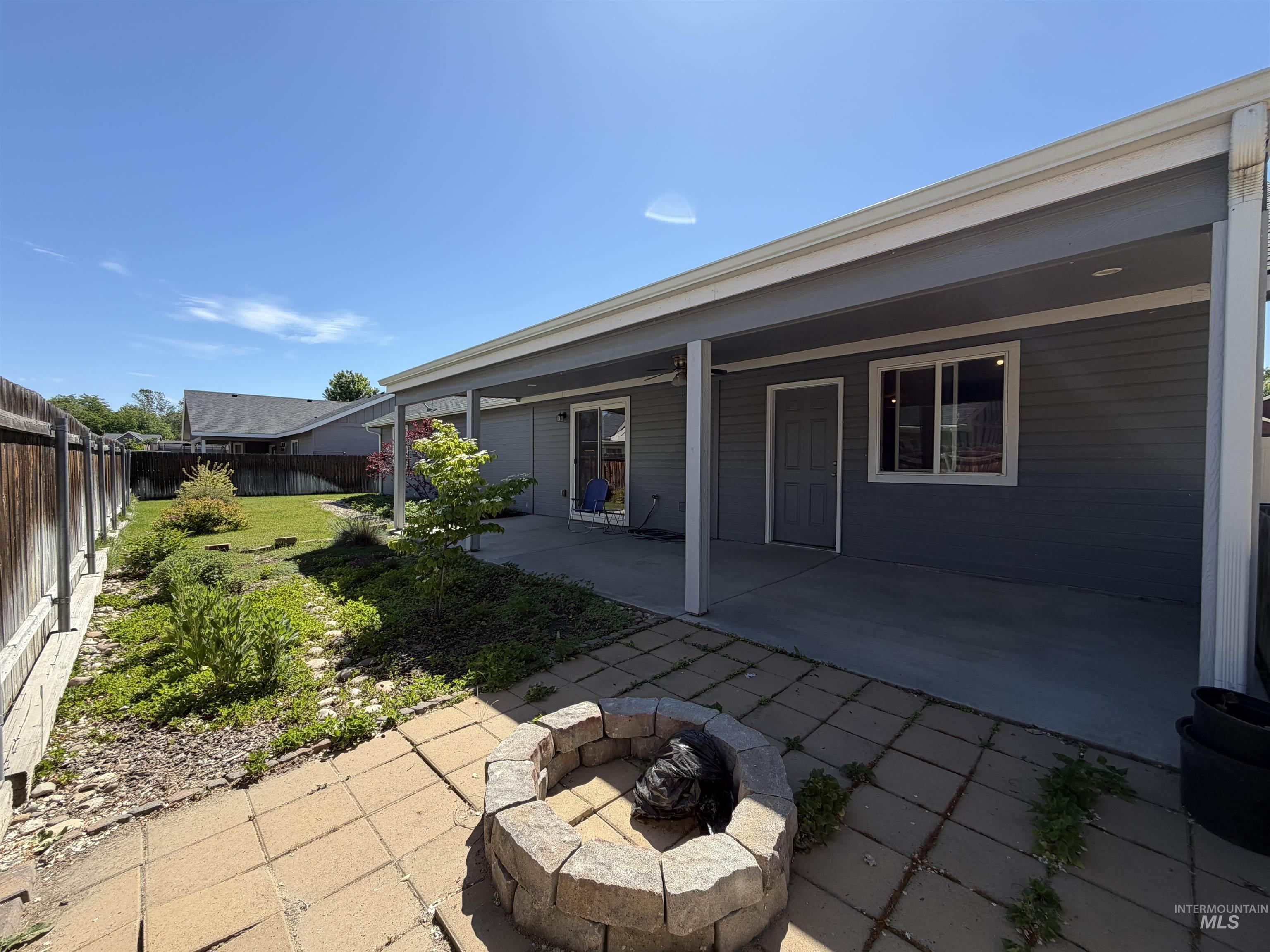 1020 Homestead Drive, Emmett, Idaho 83617, 3 Bedrooms, 2 Bathrooms, Residential For Sale, Price $369,900,MLS 98989211