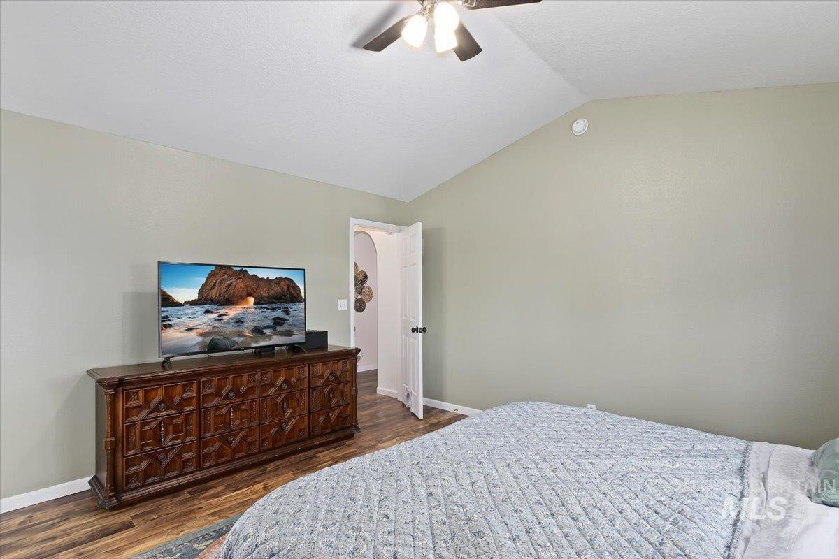 2797 Paintbrush Dr, Twin Falls, Idaho 83301-7571, 3 Bedrooms, 2 Bathrooms, Residential For Sale, Price $389,900,MLS 98989212
