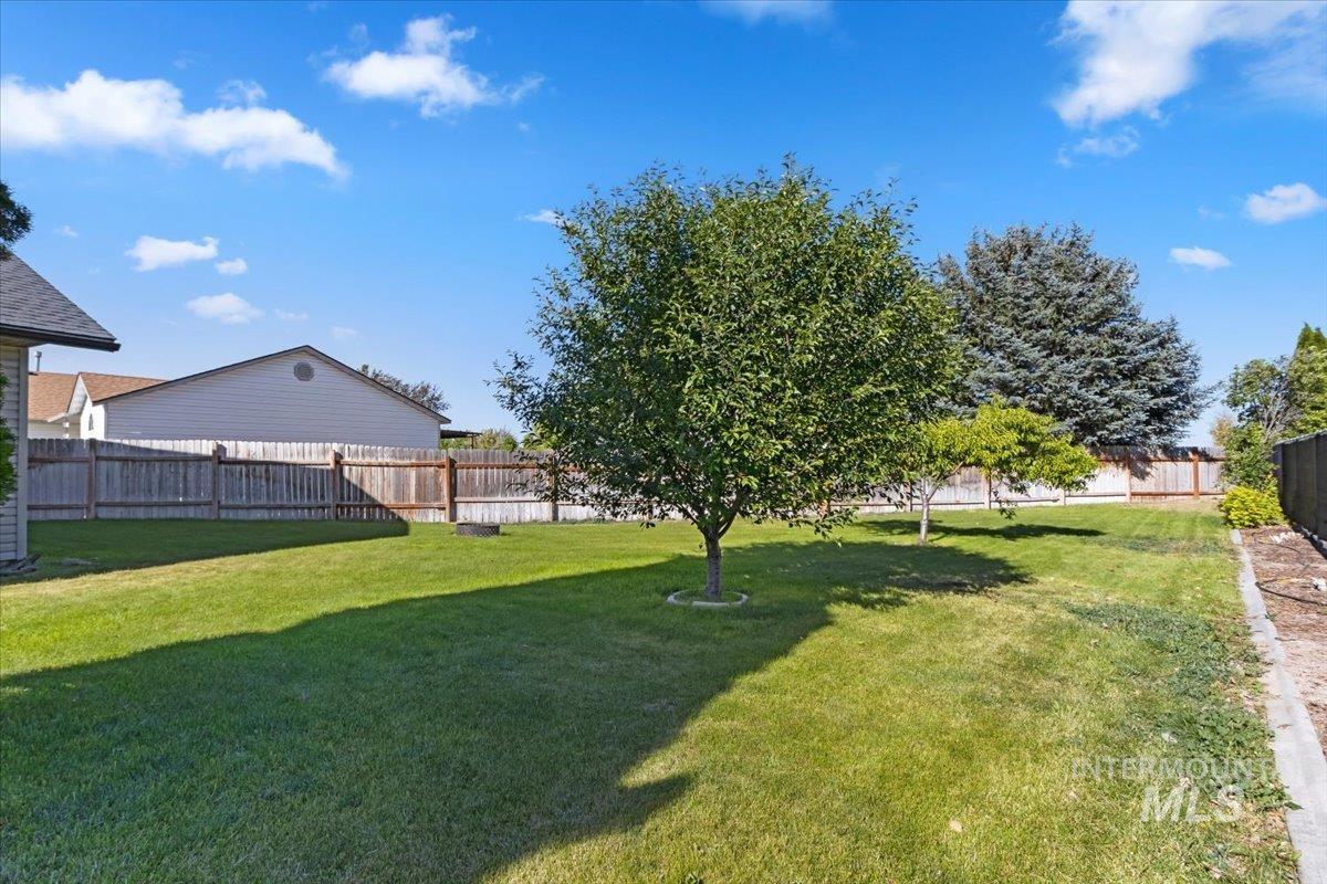 2797 Paintbrush Dr, Twin Falls, Idaho 83301-7571, 3 Bedrooms, 2 Bathrooms, Residential For Sale, Price $389,900,MLS 98989212