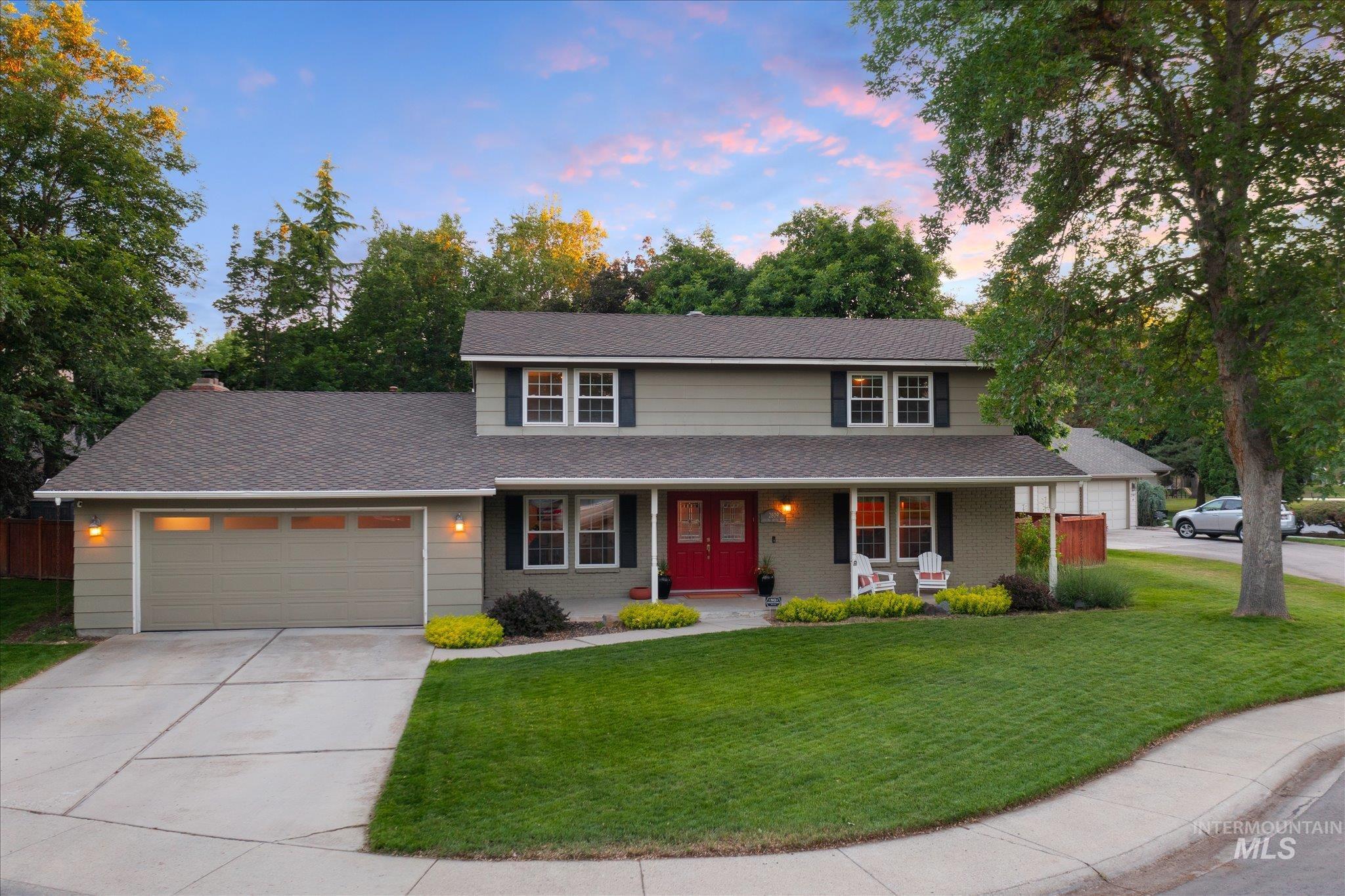 2809 S Falling Brook Way, Boise, Idaho 83706, 4 Bedrooms, 2.5 Bathrooms, Residential For Sale, Price $749,000,MLS 98989213