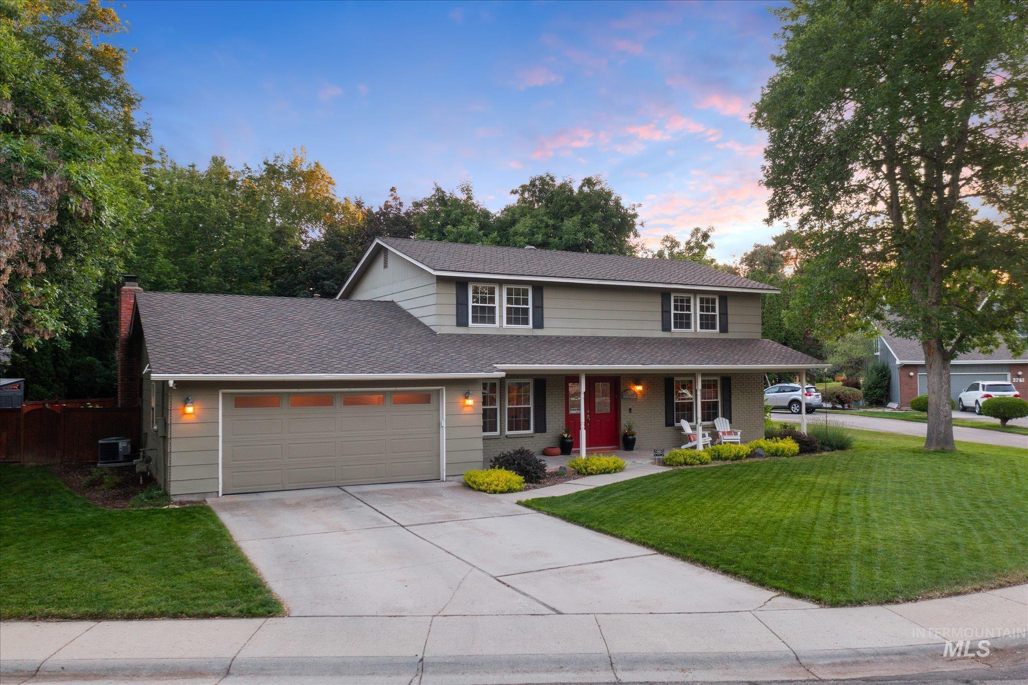 2809 S Falling Brook Way, Boise, Idaho 83706, 4 Bedrooms, 2.5 Bathrooms, Residential For Sale, Price $749,000,MLS 98989213