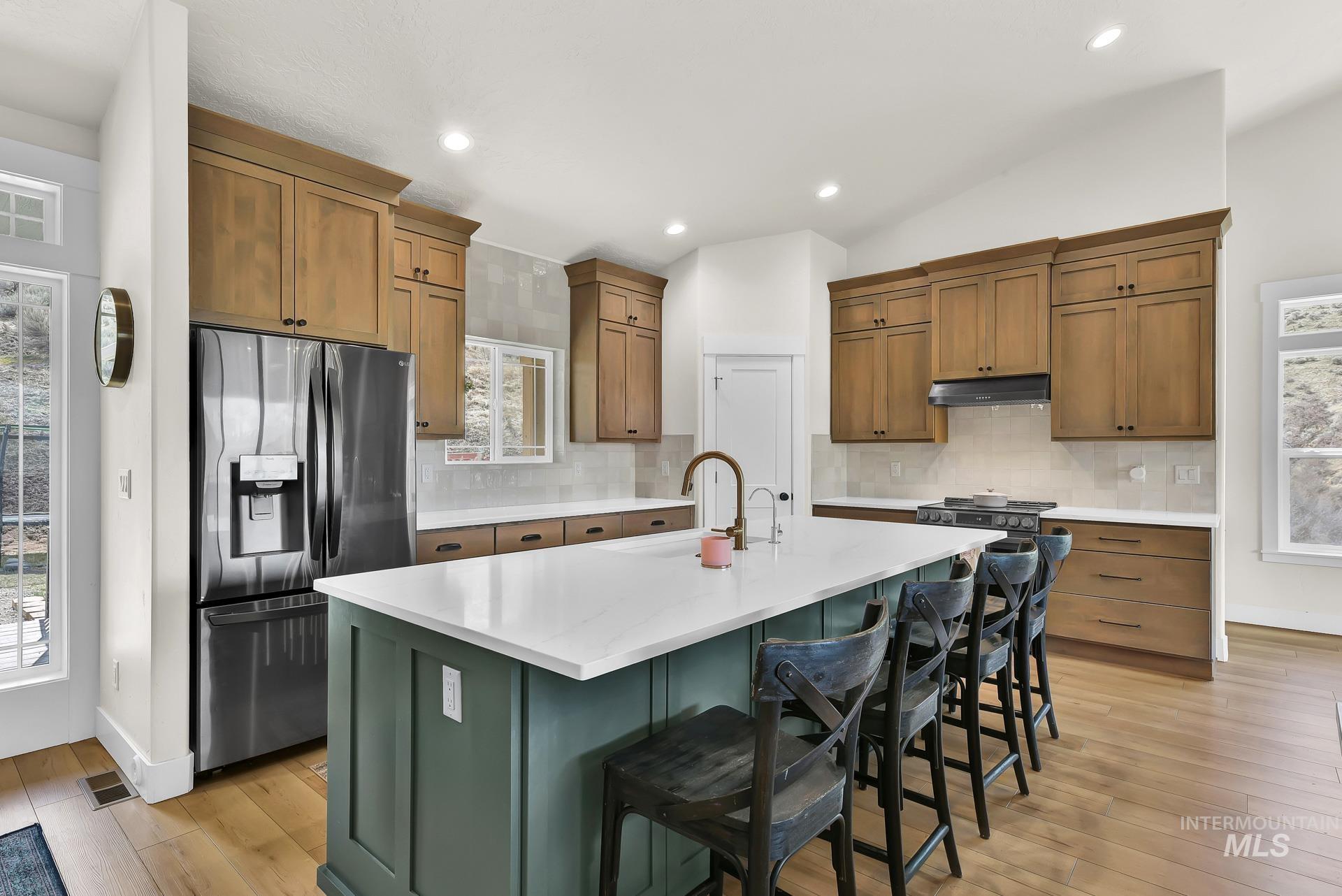 44 Shoemaker, Horseshoe Bend, Idaho 83629, 4 Bedrooms, 2.5 Bathrooms, Residential For Sale, Price $1,099,999,MLS 98989216