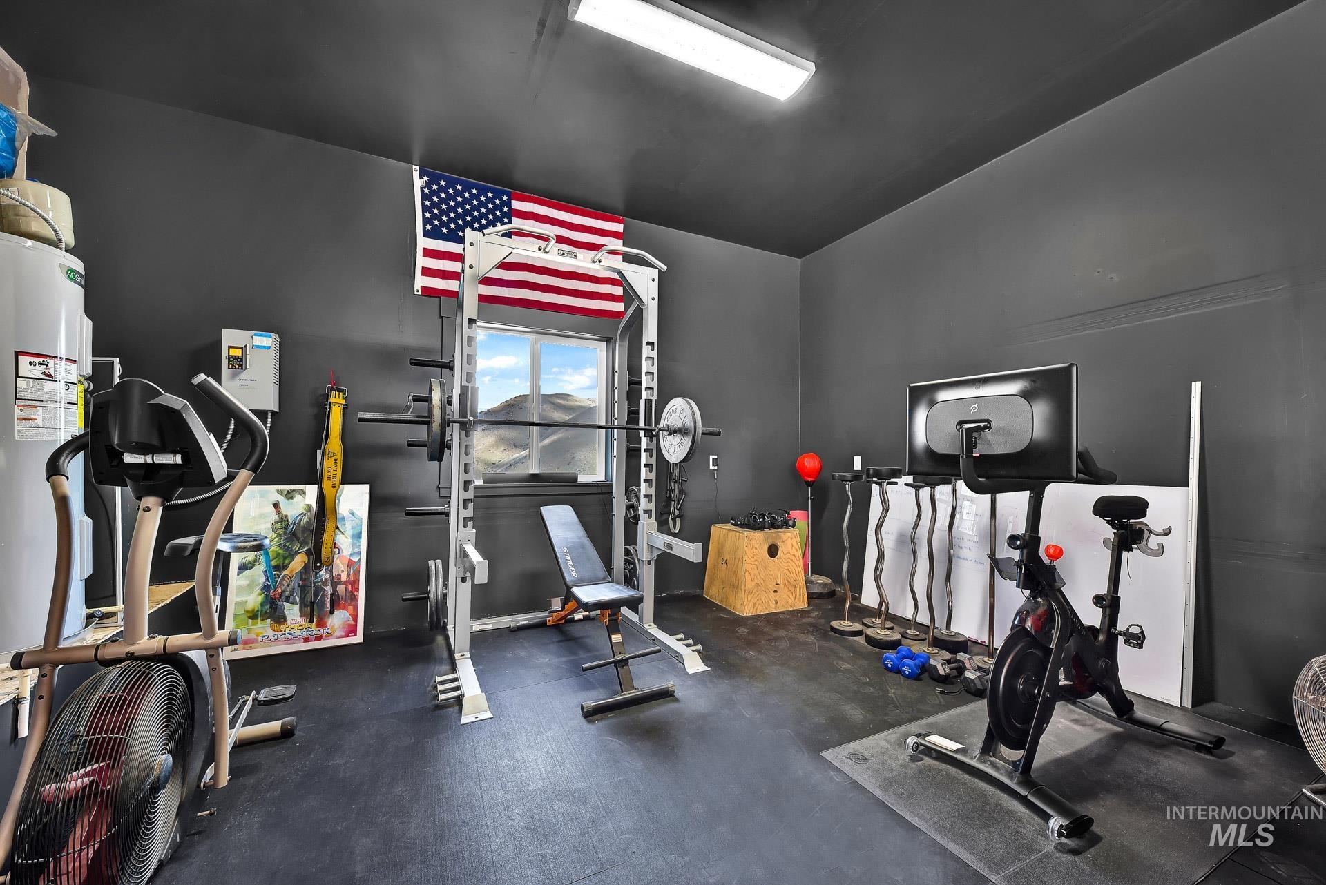 44 Shoemaker, Horseshoe Bend, Idaho 83629, 4 Bedrooms, 2.5 Bathrooms, Residential For Sale, Price $1,099,999,MLS 98989216