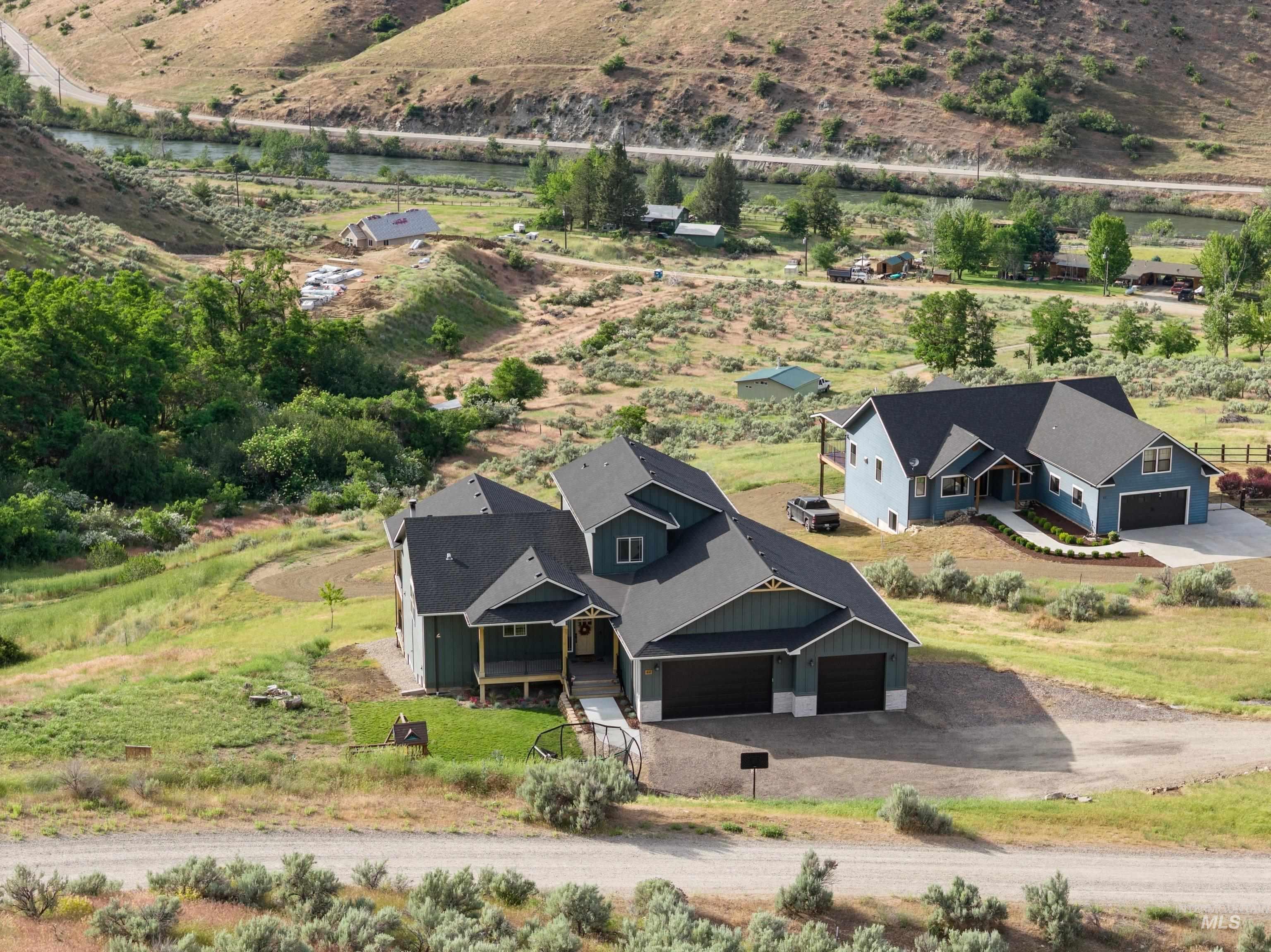 44 Shoemaker, Horseshoe Bend, Idaho 83629, 4 Bedrooms, 2.5 Bathrooms, Residential For Sale, Price $1,099,999,MLS 98989216
