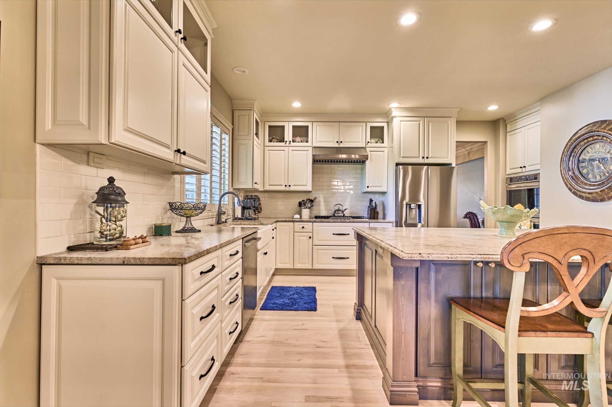 5490 N Beethoven Ave, Meridian, Idaho 83646, 5 Bedrooms, 4 Bathrooms, Residential For Sale, Price $1,175,000,MLS 98989224