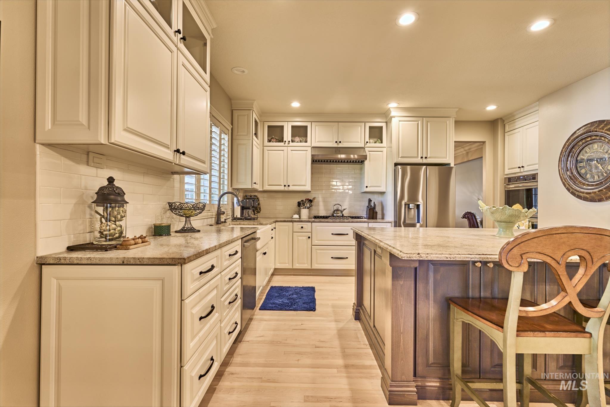 5490 N Beethoven Ave, Meridian, Idaho 83646, 5 Bedrooms, 4 Bathrooms, Residential For Sale, Price $1,175,000,MLS 98989224