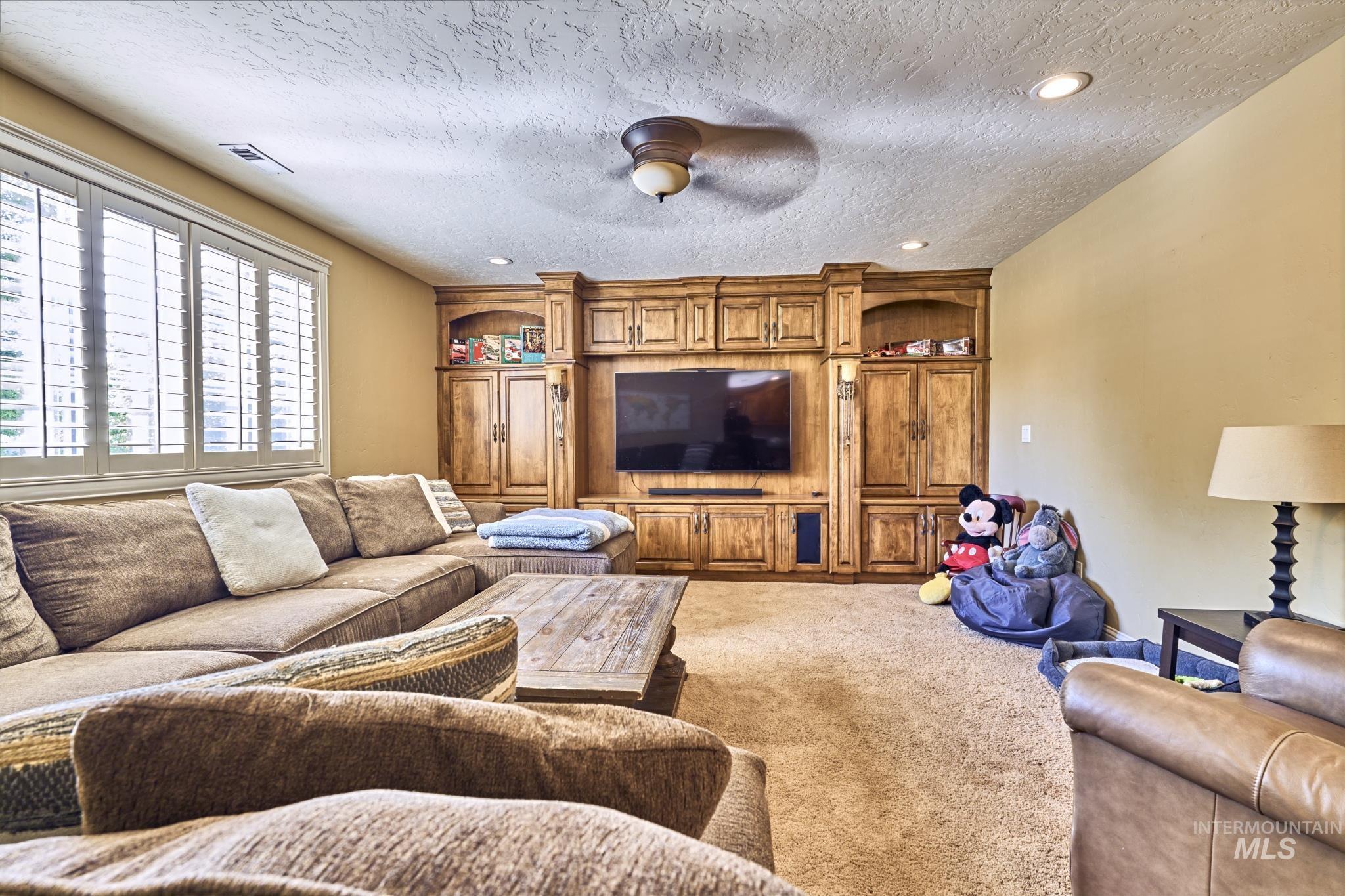 5490 N Beethoven Ave, Meridian, Idaho 83646, 5 Bedrooms, 4 Bathrooms, Residential For Sale, Price $1,175,000,MLS 98989224