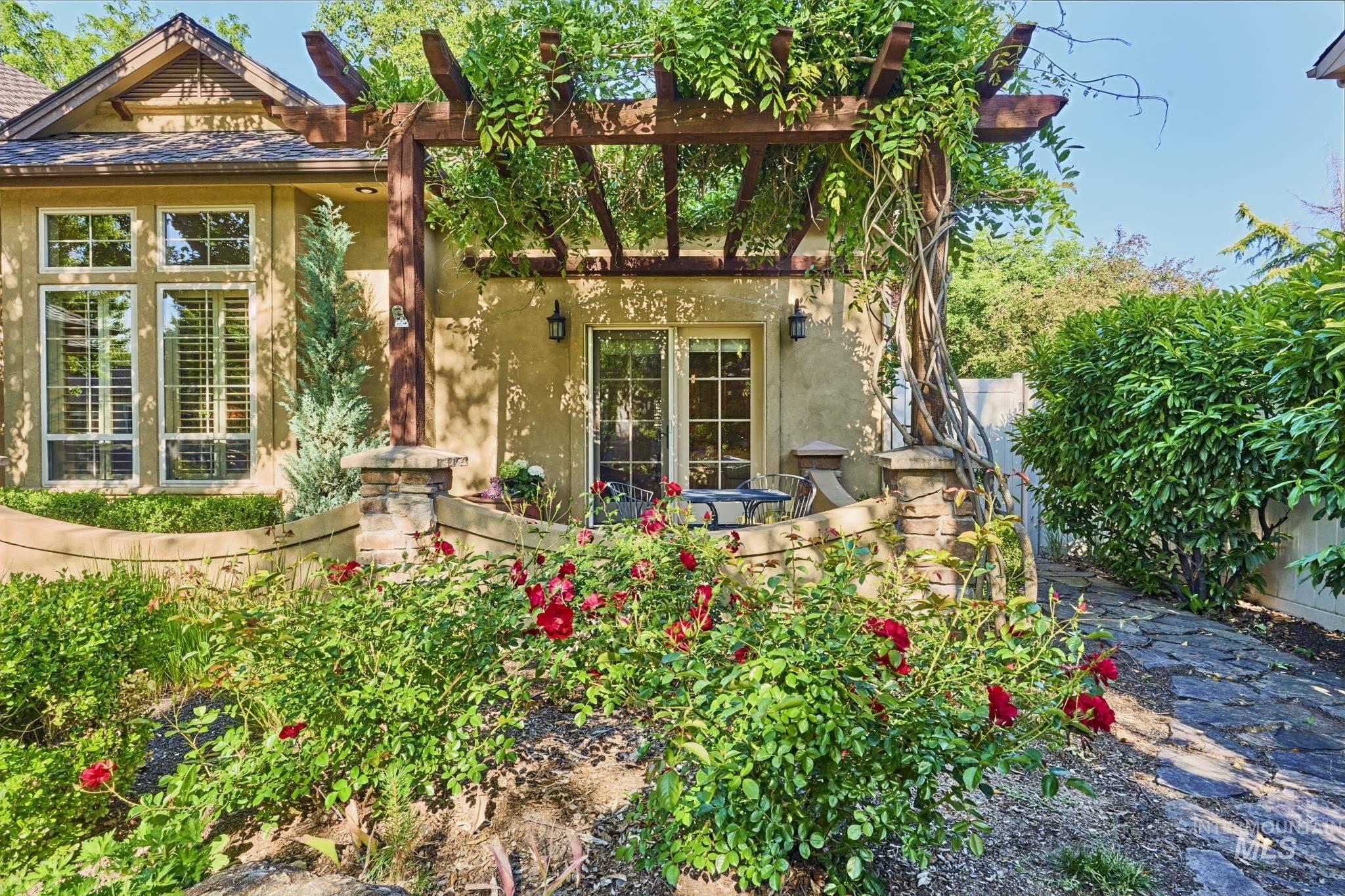 5490 N Beethoven Ave, Meridian, Idaho 83646, 5 Bedrooms, 4 Bathrooms, Residential For Sale, Price $1,175,000,MLS 98989224