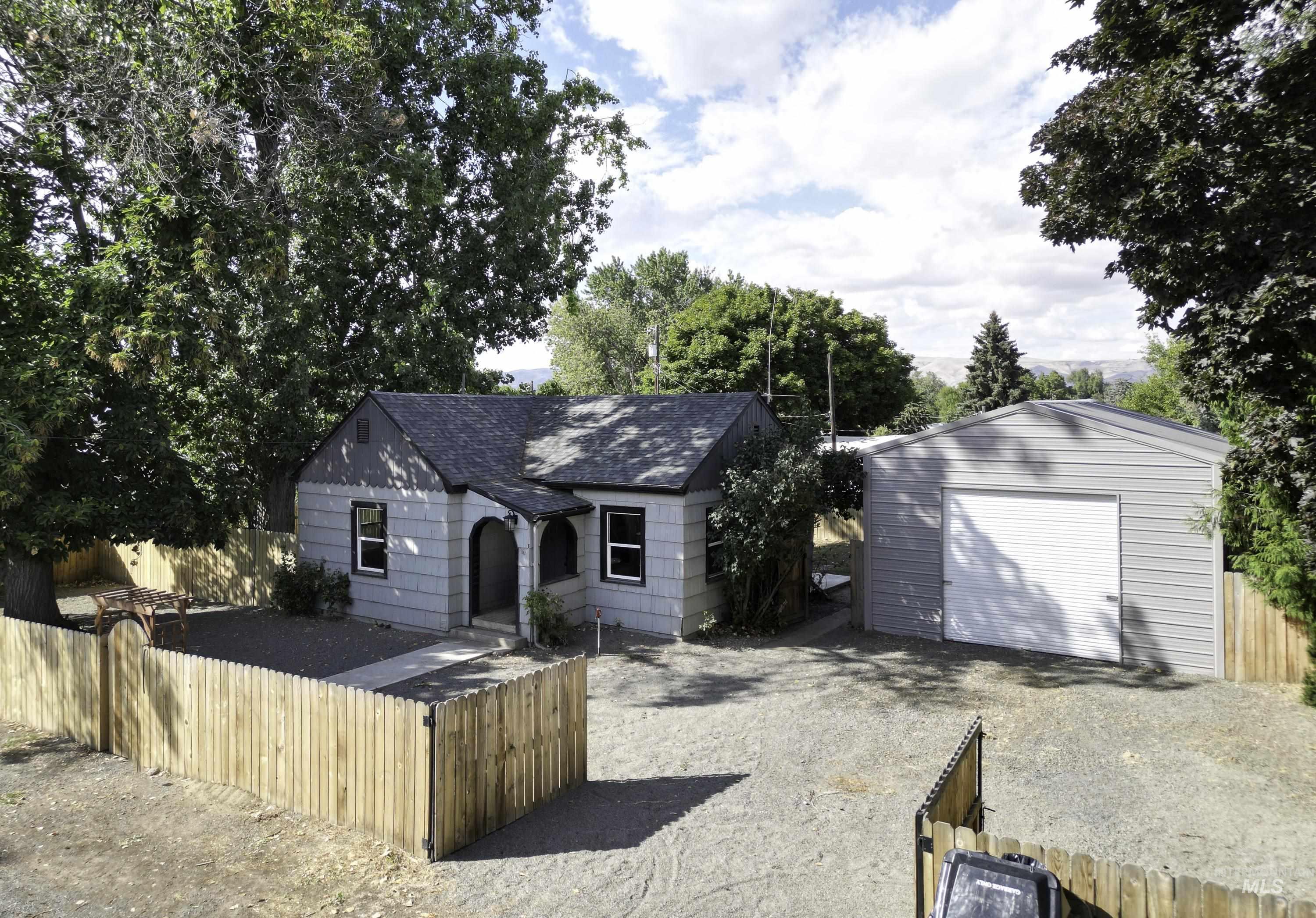 429 Burrell Ave., Lewiston, Idaho 83501, 3 Bedrooms, 1 Bathroom, Residential For Sale, Price $356,000,MLS 98989225