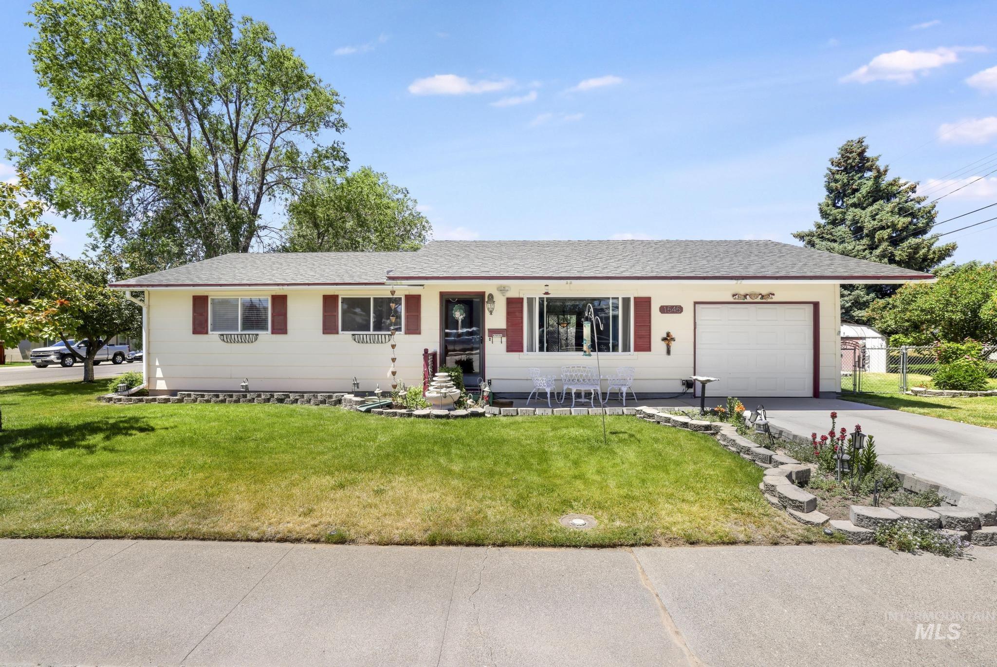 1545 N 14TH e, Mountain Home, Idaho 83647, 3 Bedrooms, 1 Bathroom, Residential For Sale, Price $249,900,MLS 98989228