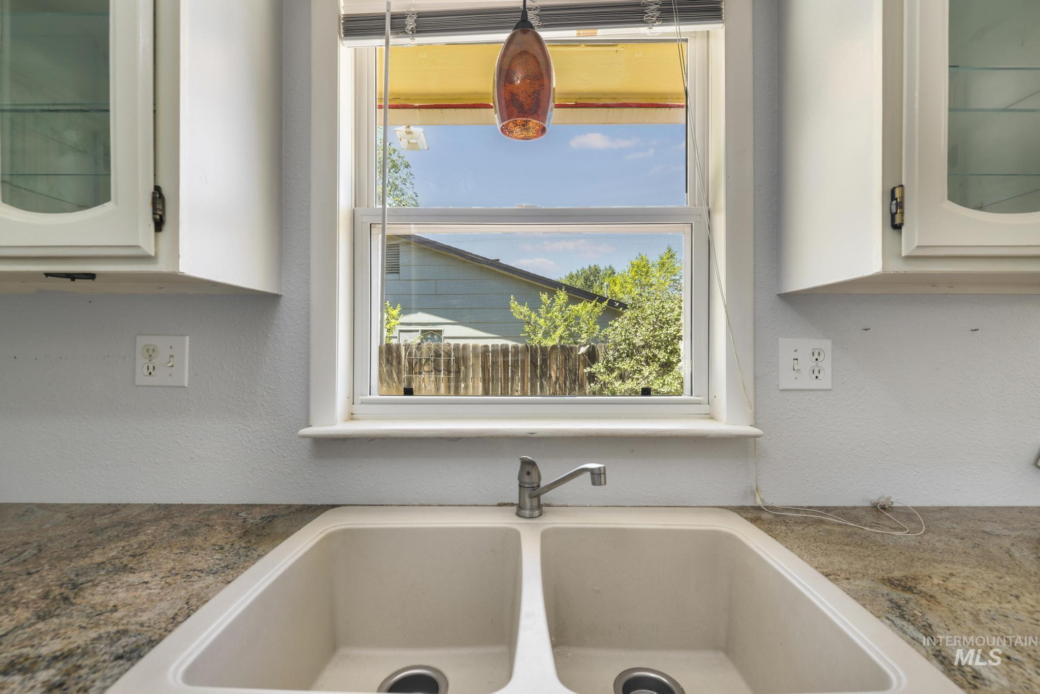1545 N 14TH e, Mountain Home, Idaho 83647, 3 Bedrooms, 1 Bathroom, Residential For Sale, Price $249,900,MLS 98989228
