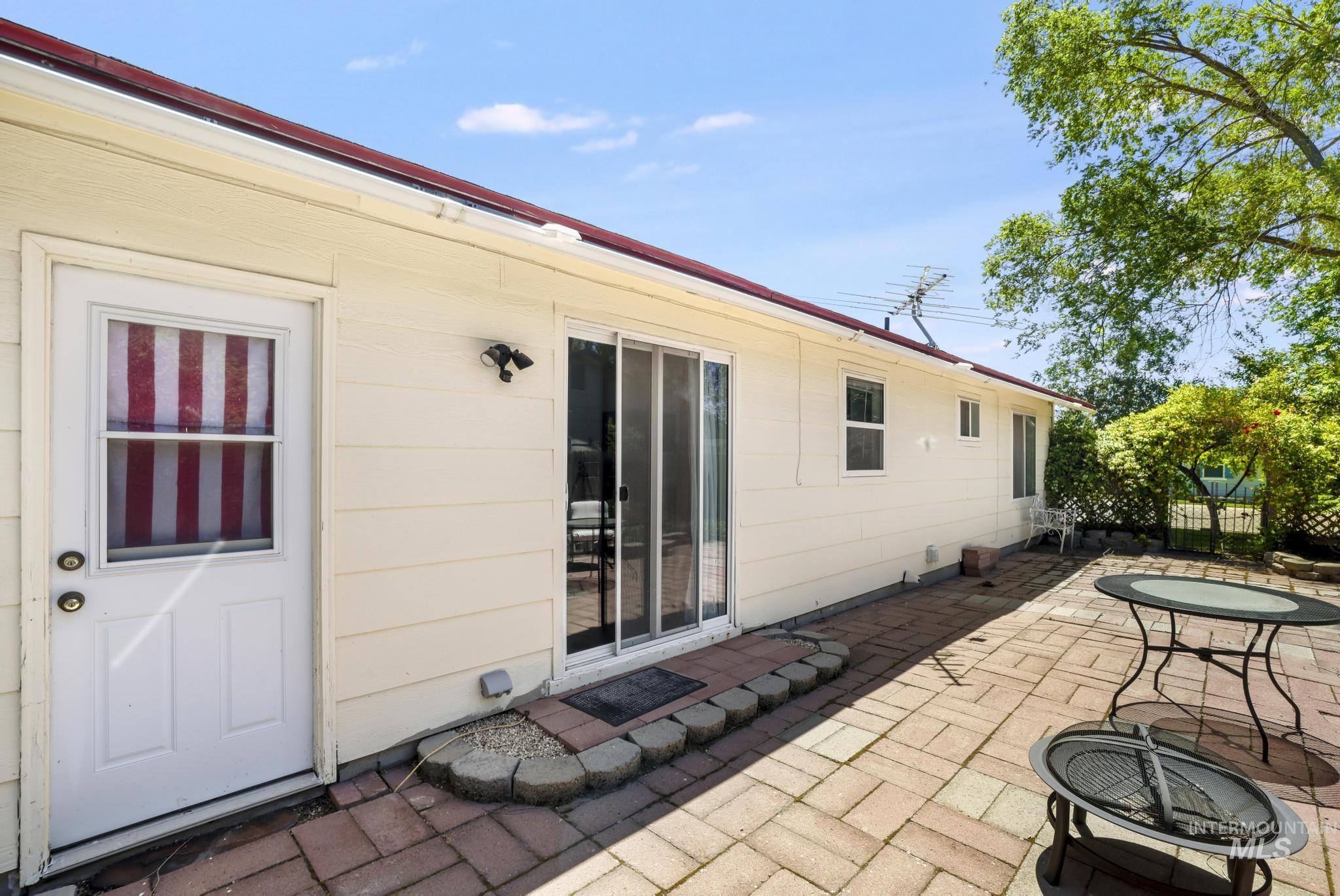1545 N 14TH e, Mountain Home, Idaho 83647, 3 Bedrooms, 1 Bathroom, Residential For Sale, Price $249,900,MLS 98989228