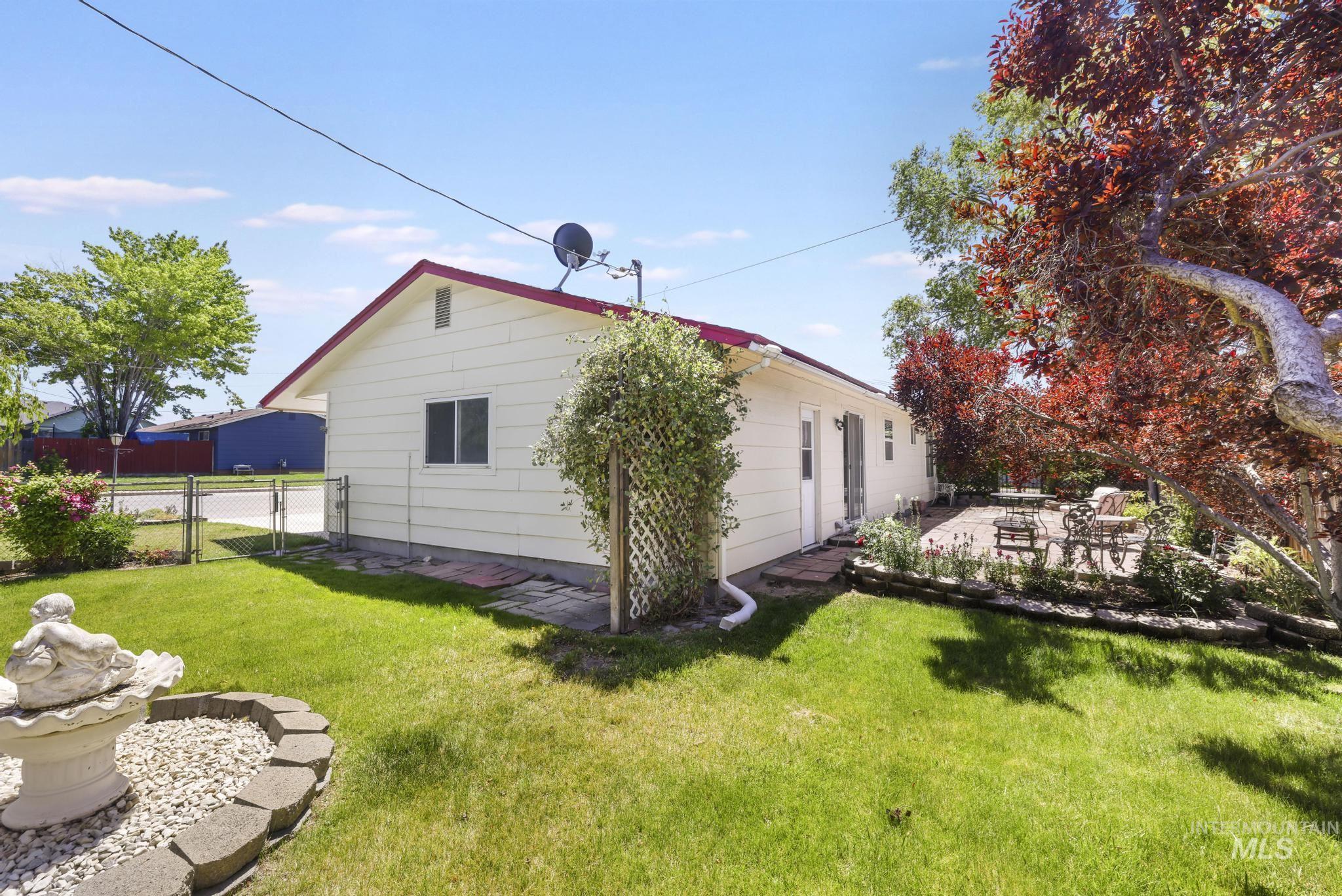 1545 N 14TH e, Mountain Home, Idaho 83647, 3 Bedrooms, 1 Bathroom, Residential For Sale, Price $249,900,MLS 98989228