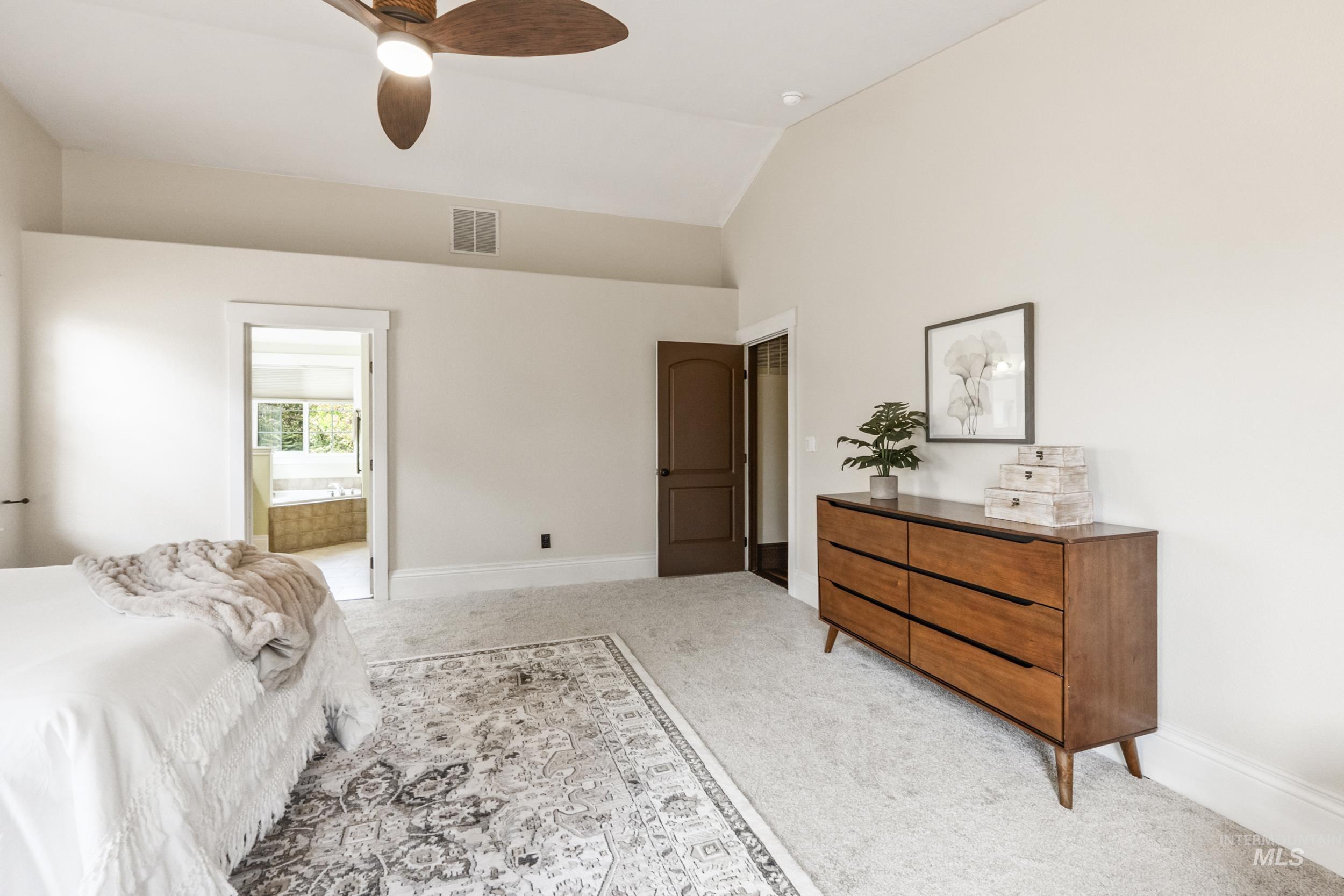 4942 N Wild Goose Way, Meridian, Idaho 83646, 4 Bedrooms, 3 Bathrooms, Residential For Sale, Price $595,000,MLS 98989230
