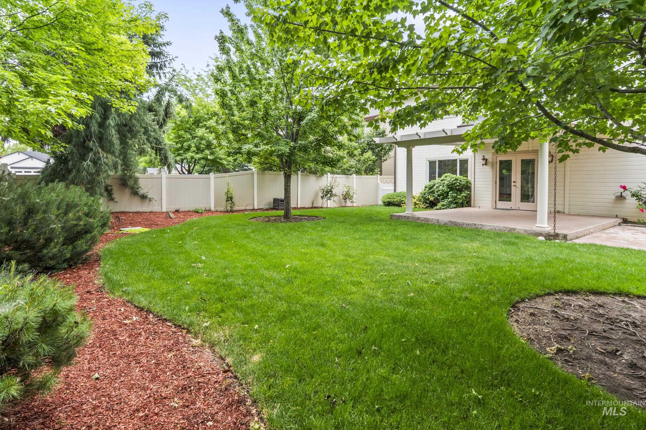 4942 N Wild Goose Way, Meridian, Idaho 83646, 4 Bedrooms, 3 Bathrooms, Residential For Sale, Price $595,000,MLS 98989230