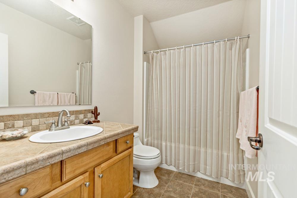 15387 Reminiscene Dr, Caldwell, Idaho 83607, 4 Bedrooms, 3.5 Bathrooms, Residential For Sale, Price $970,000,MLS 98989233
