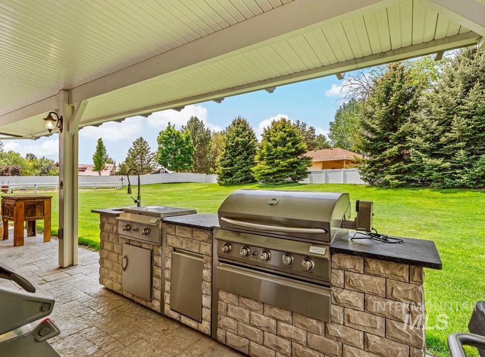 15387 Reminiscene Dr, Caldwell, Idaho 83607, 4 Bedrooms, 3.5 Bathrooms, Residential For Sale, Price $970,000,MLS 98989233