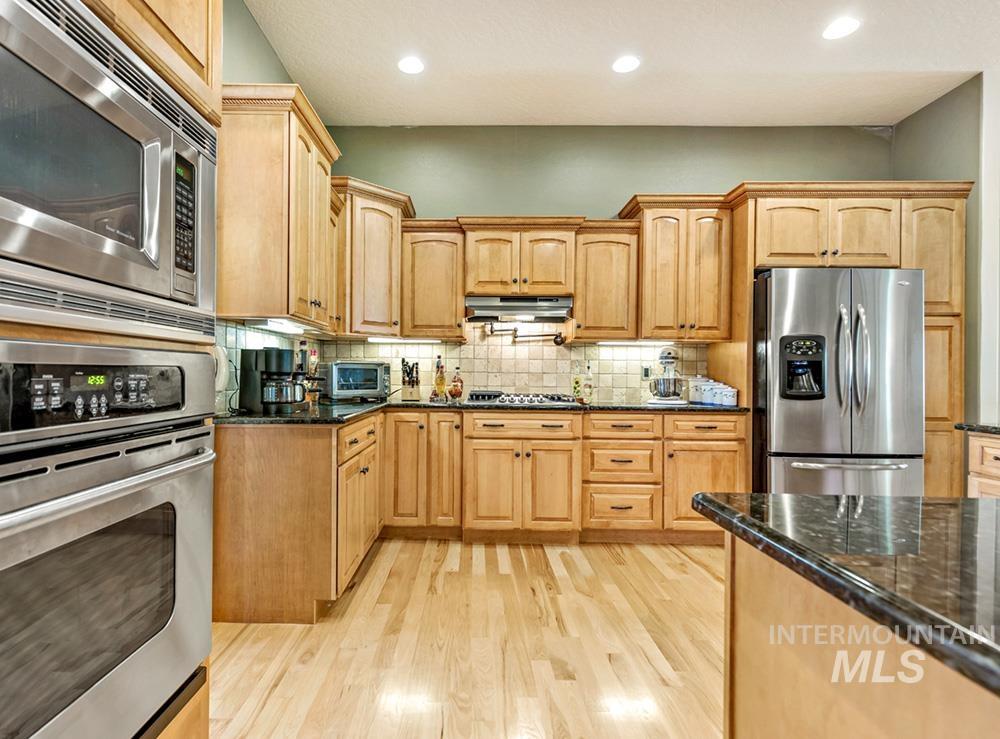 15387 Reminiscene Dr, Caldwell, Idaho 83607, 4 Bedrooms, 3.5 Bathrooms, Residential For Sale, Price $970,000,MLS 98989233