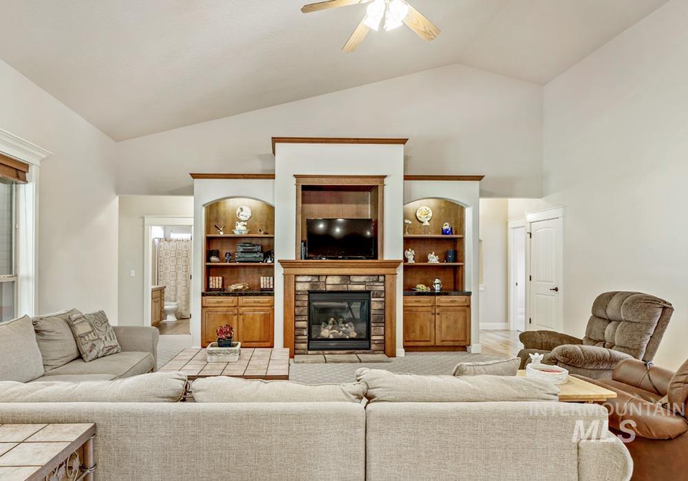 15387 Reminiscene Dr, Caldwell, Idaho 83607, 4 Bedrooms, 3.5 Bathrooms, Residential For Sale, Price $970,000,MLS 98989233
