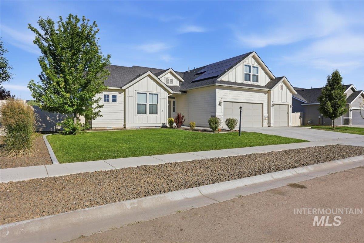 13141 S Coquille River Ave, Nampa, Idaho 83651, 4 Bedrooms, 2 Bathrooms, Residential For Sale, Price $530,000,MLS 98989239