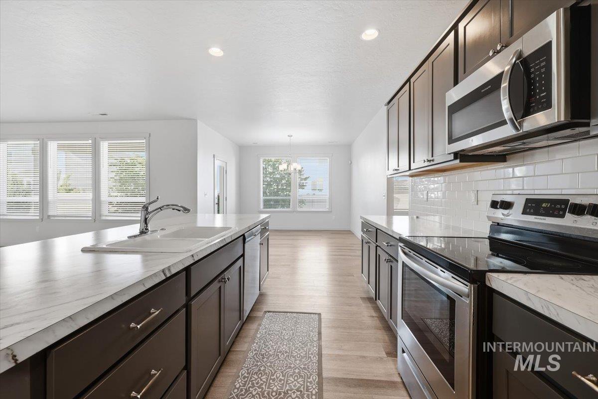 13141 S Coquille River Ave, Nampa, Idaho 83651, 4 Bedrooms, 2 Bathrooms, Residential For Sale, Price $530,000,MLS 98989239