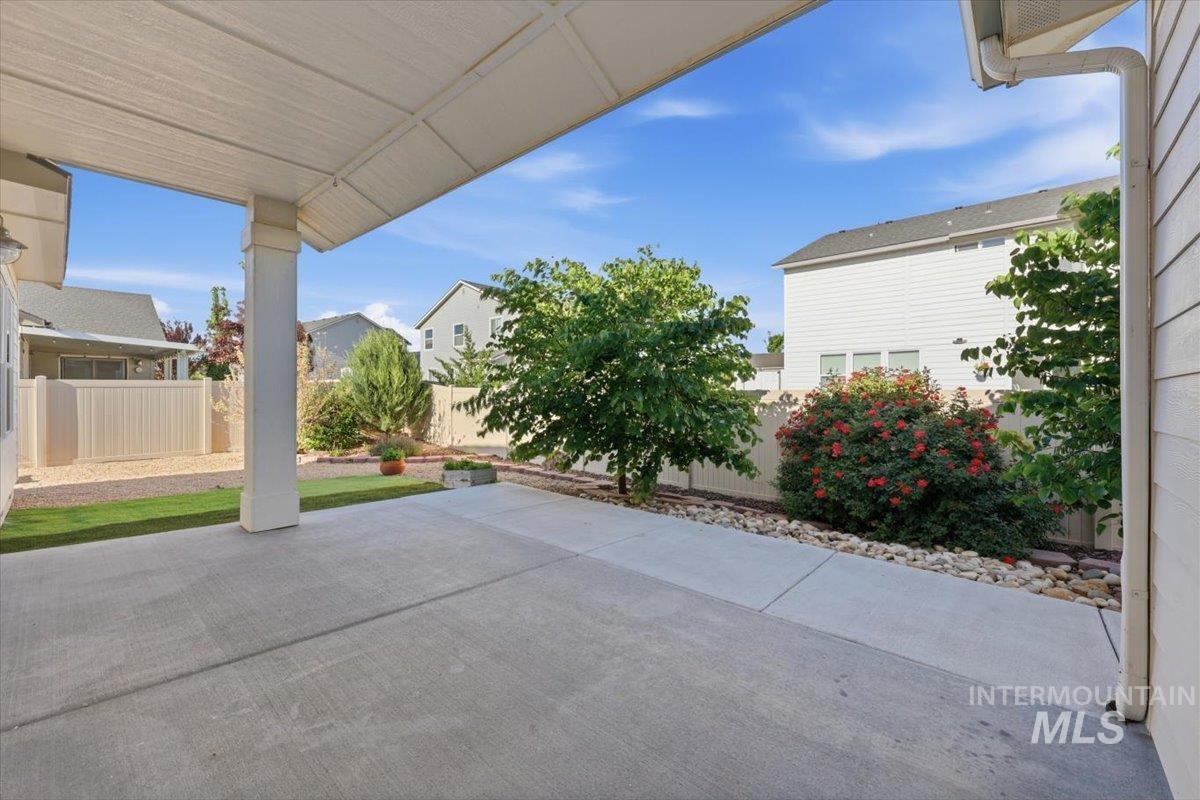 13141 S Coquille River Ave, Nampa, Idaho 83651, 4 Bedrooms, 2 Bathrooms, Residential For Sale, Price $530,000,MLS 98989239
