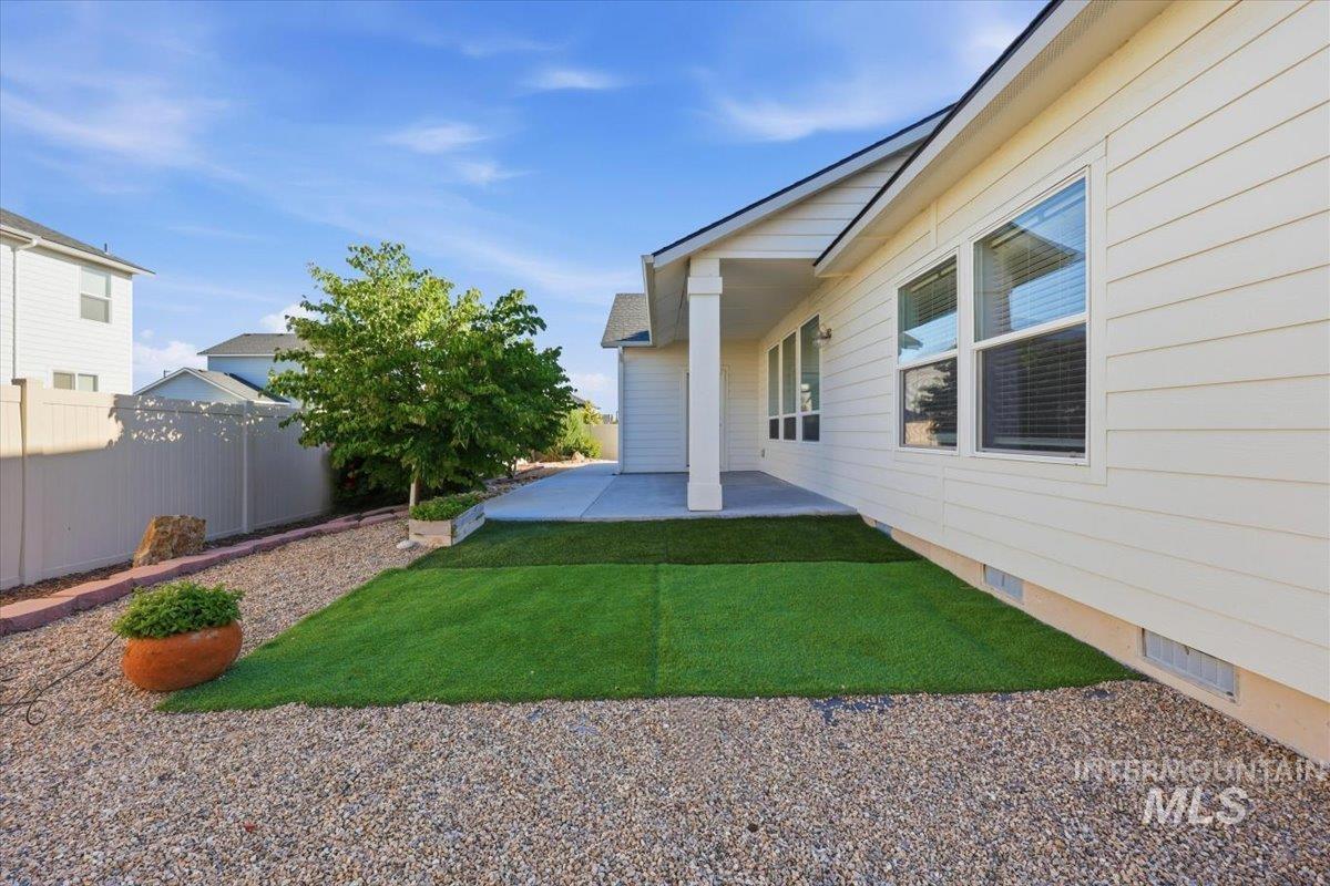 13141 S Coquille River Ave, Nampa, Idaho 83651, 4 Bedrooms, 2 Bathrooms, Residential For Sale, Price $530,000,MLS 98989239
