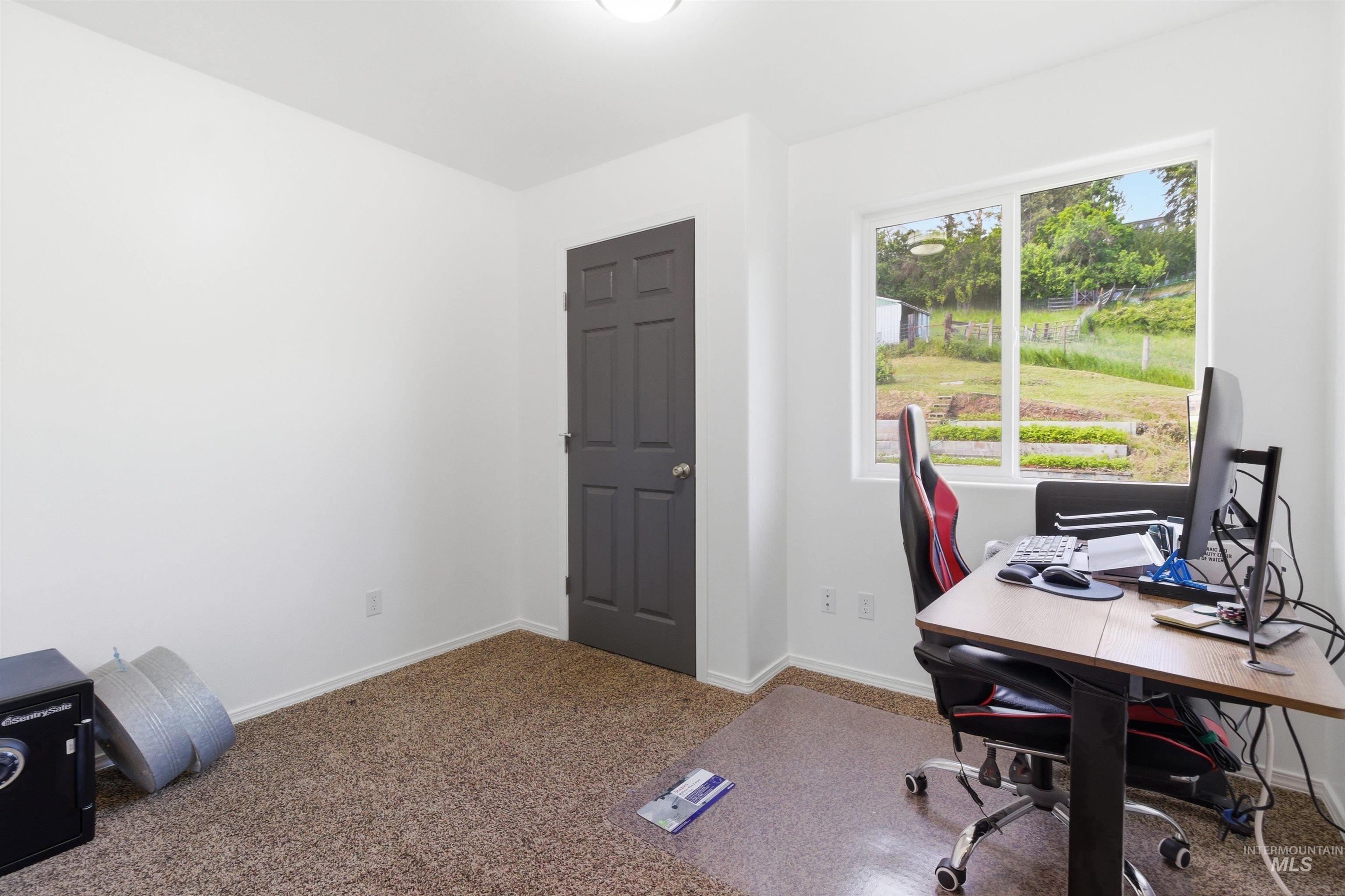 483 E Valleyview Avenue, Genesee, Idaho 83832, 5 Bedrooms, 3 Bathrooms, Residential For Sale, Price $480,000,MLS 98989240