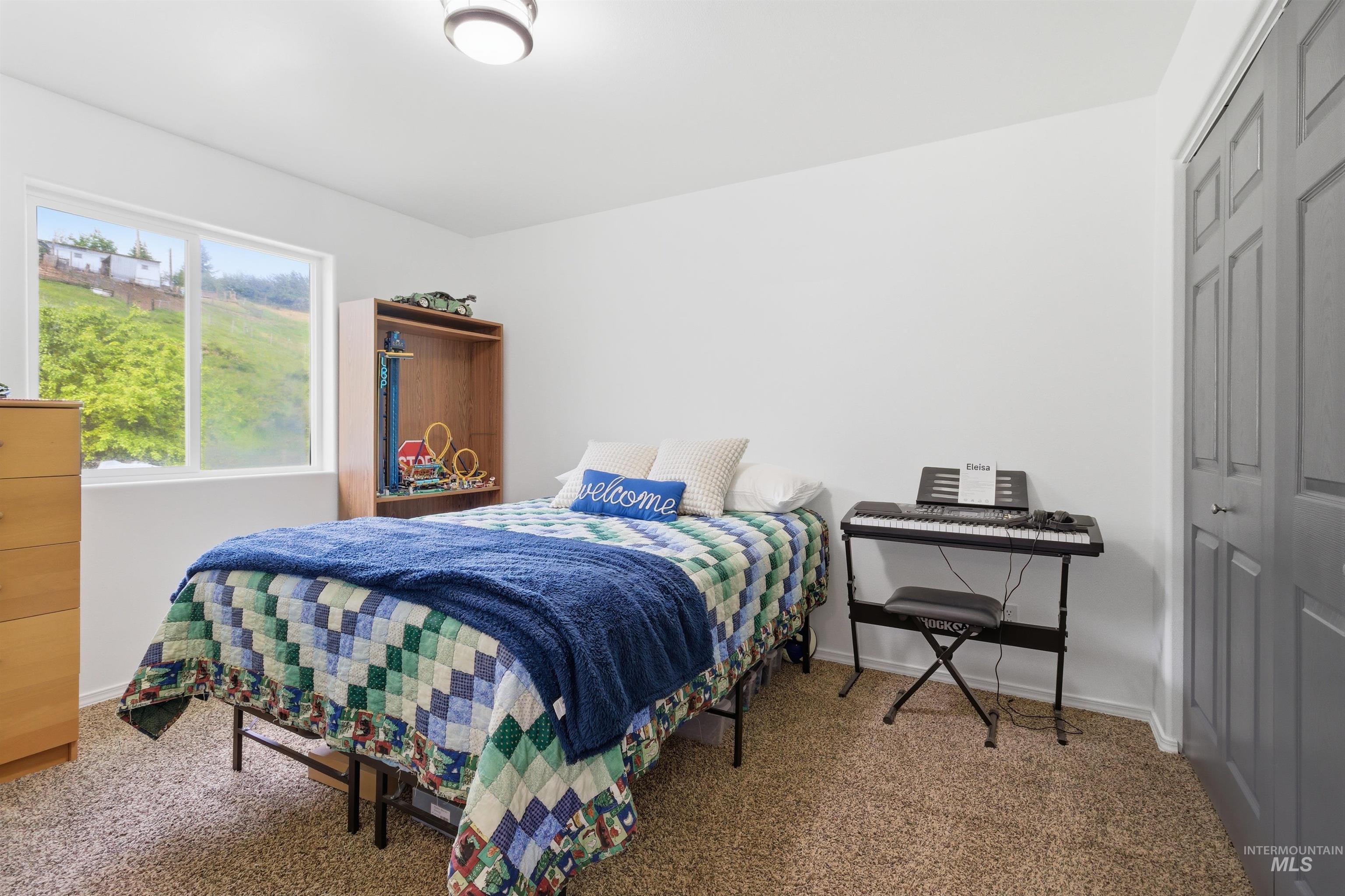 483 E Valleyview Avenue, Genesee, Idaho 83832, 5 Bedrooms, 3 Bathrooms, Residential For Sale, Price $480,000,MLS 98989240