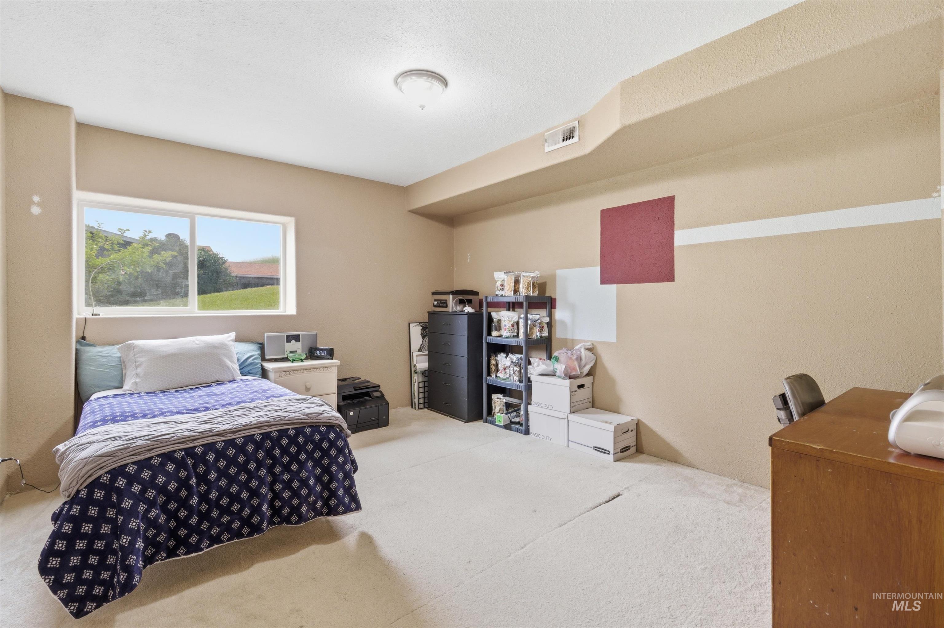 483 E Valleyview Avenue, Genesee, Idaho 83832, 5 Bedrooms, 3 Bathrooms, Residential For Sale, Price $480,000,MLS 98989240