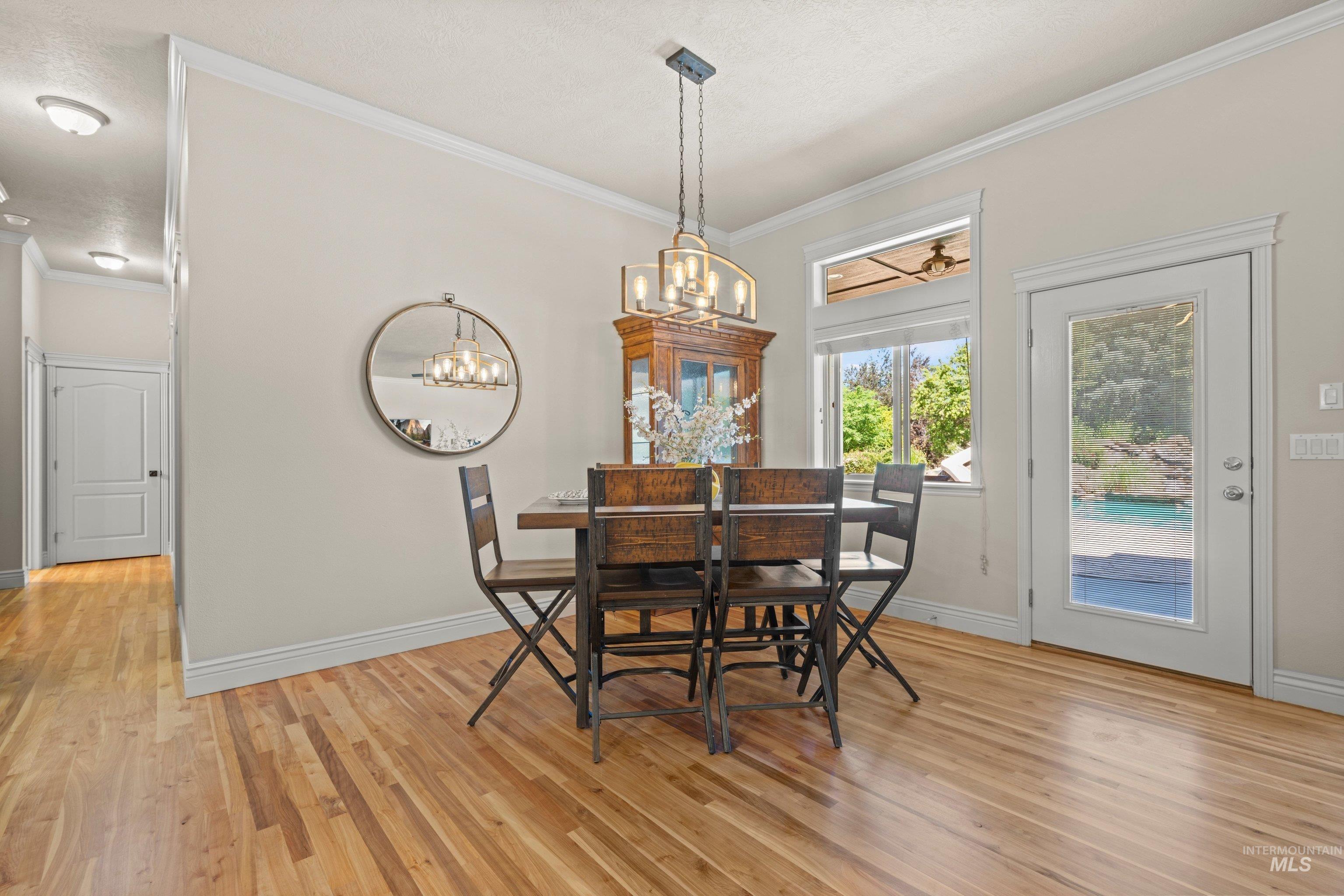 214 E Shafer Vw, Meridian, Idaho 83642-2581, 5 Bedrooms, 4.5 Bathrooms, Residential For Sale, Price $1,209,000,MLS 98989243