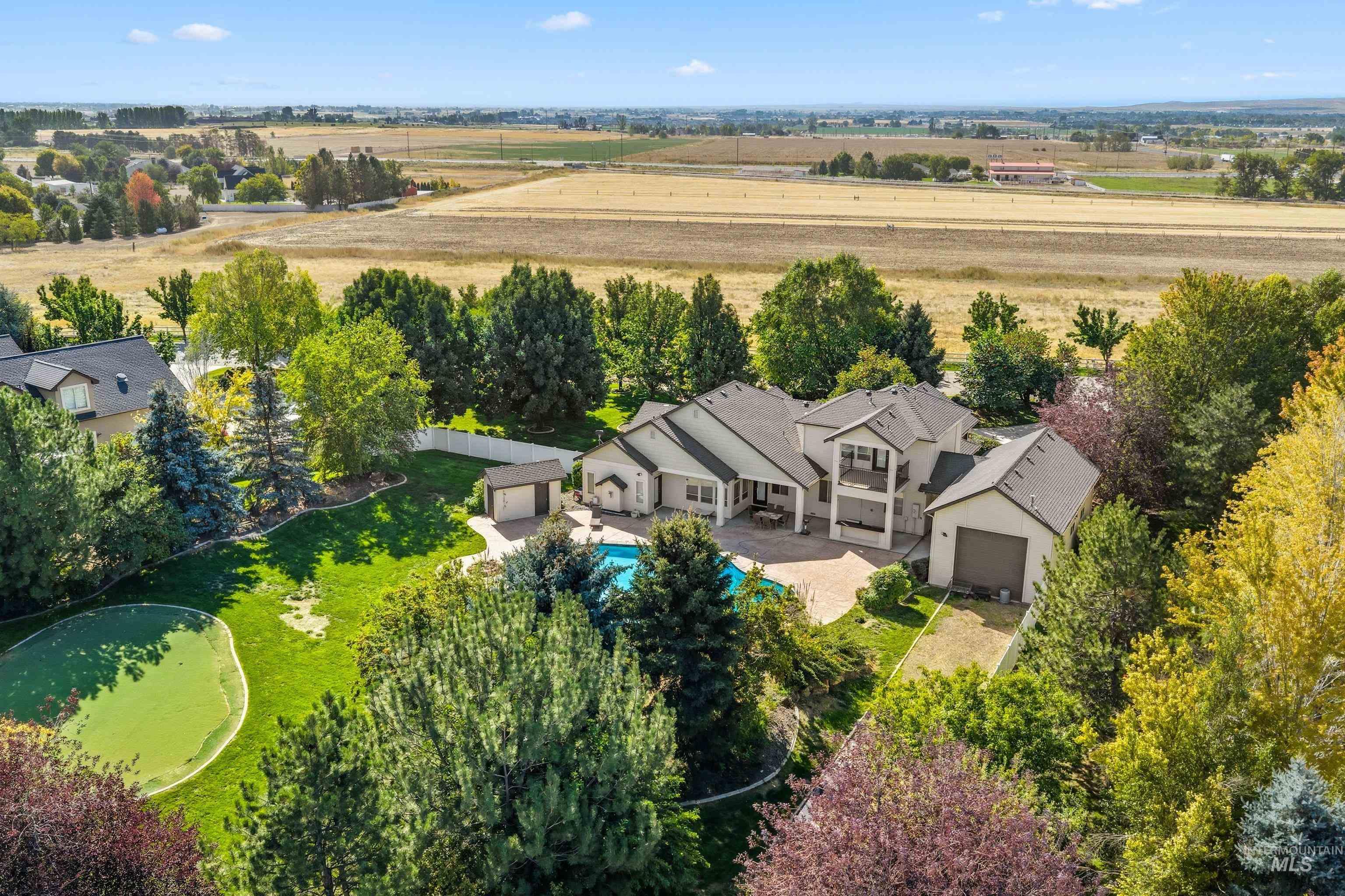 214 E Shafer Vw, Meridian, Idaho 83642-2581, 5 Bedrooms, 4.5 Bathrooms, Residential For Sale, Price $1,209,000,MLS 98989243