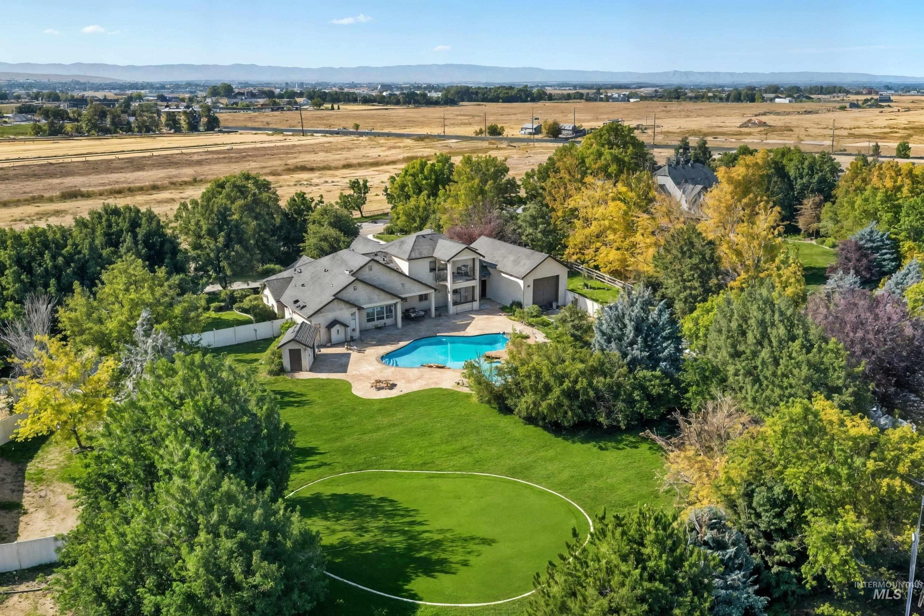 214 E Shafer Vw, Meridian, Idaho 83642-2581, 5 Bedrooms, 4.5 Bathrooms, Residential For Sale, Price $1,209,000,MLS 98989243