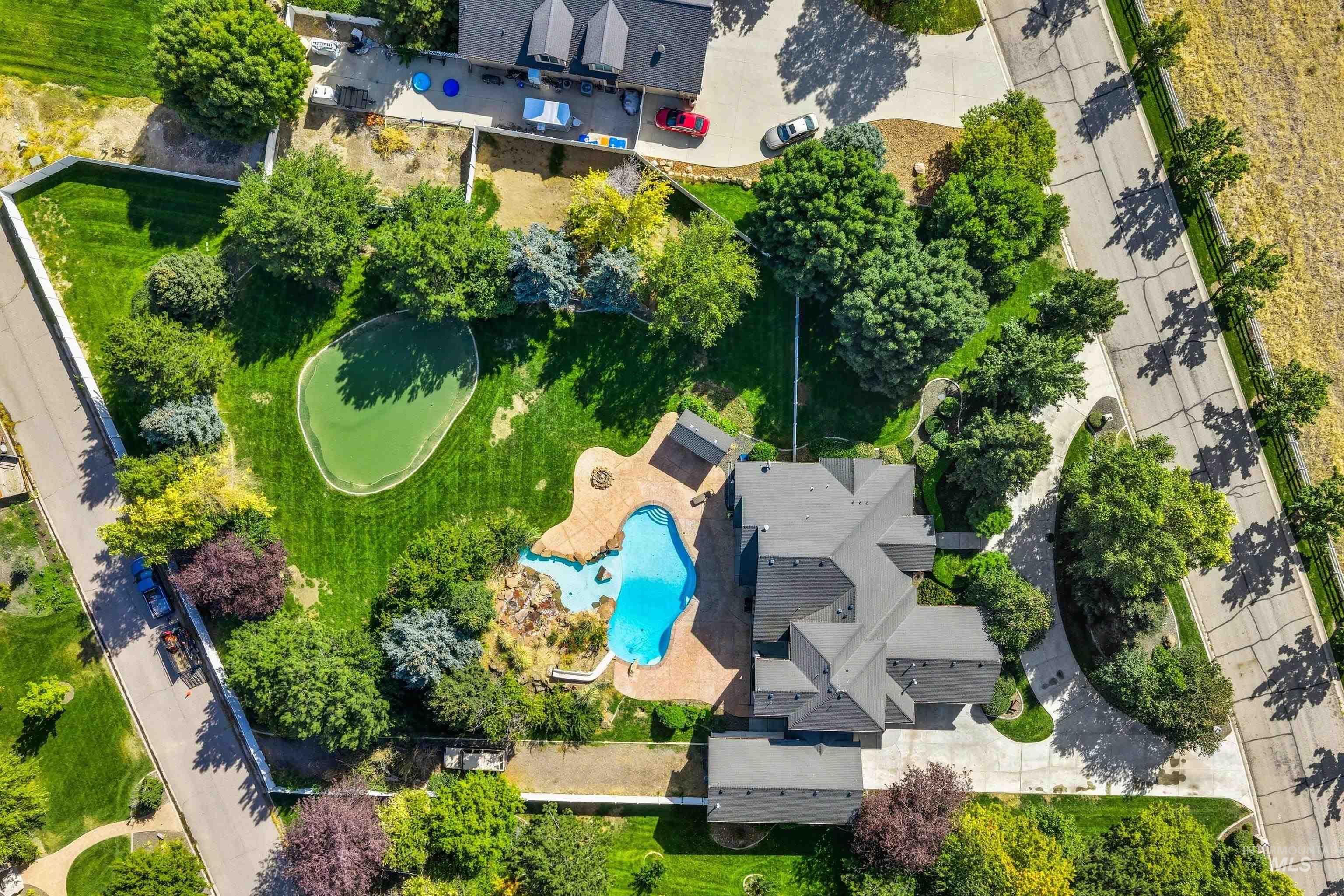 214 E Shafer Vw, Meridian, Idaho 83642-2581, 5 Bedrooms, 4.5 Bathrooms, Residential For Sale, Price $1,209,000,MLS 98989243