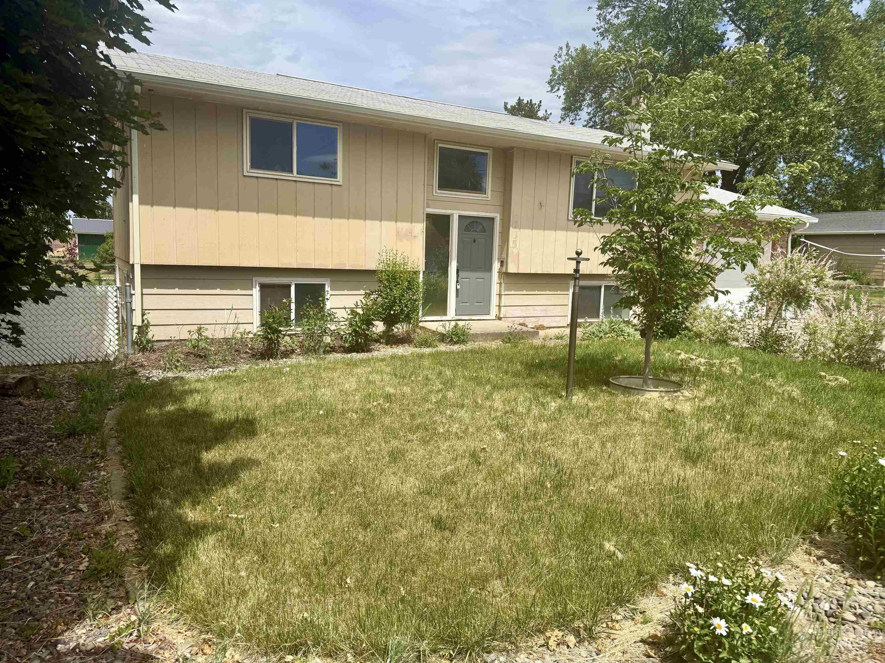 735 Burrell Ave, Lewiston, Idaho 83501, 4 Bedrooms, 2 Bathrooms, Residential For Sale, Price $314,900,MLS 98989246