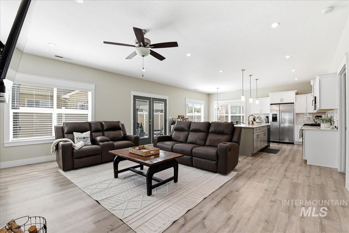 50 S Quincannon Ave, Star, Idaho 83669, 3 Bedrooms, 2.5 Bathrooms, Residential For Sale, Price $530,000,MLS 98989248