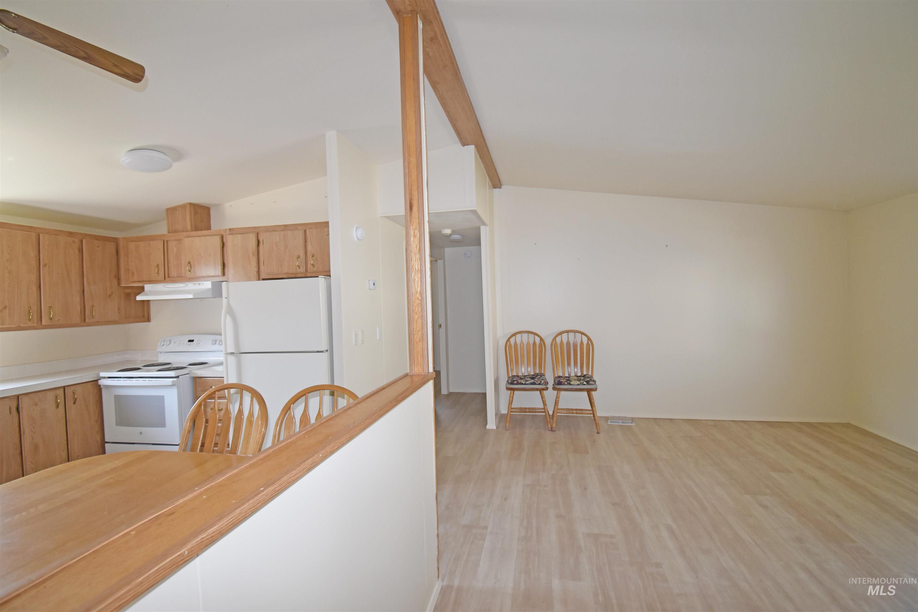 2115 6th Avenue #86, Clarkston, Washington 99403, 3 Bedrooms, 2 Bathrooms, Residential For Sale, Price $98,000,MLS 98989250