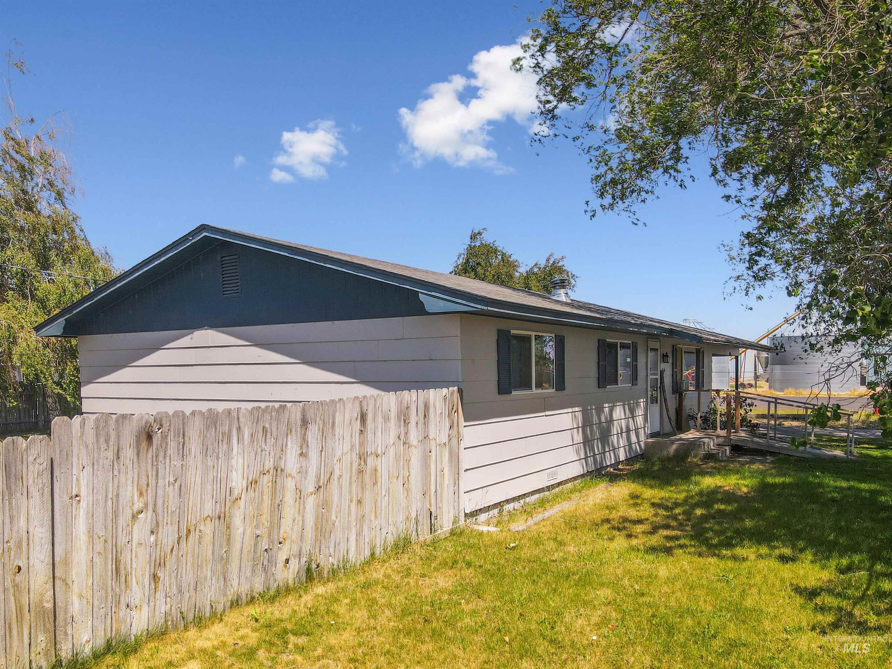 110 N 6th St East, Paul, Idaho 83347, 3 Bedrooms, 1 Bathroom, Residential For Sale, Price $272,000, 98989254
