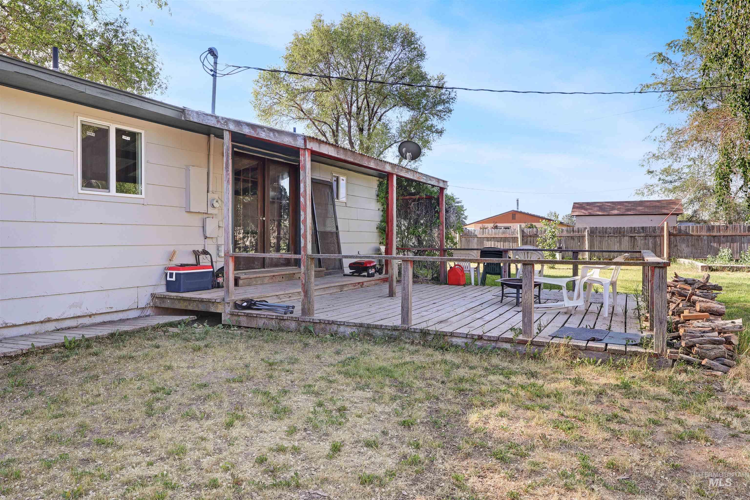 110 N 6th St East, Paul, Idaho 83347, 3 Bedrooms, 1 Bathroom, Residential For Sale, Price $272,000, 98989254