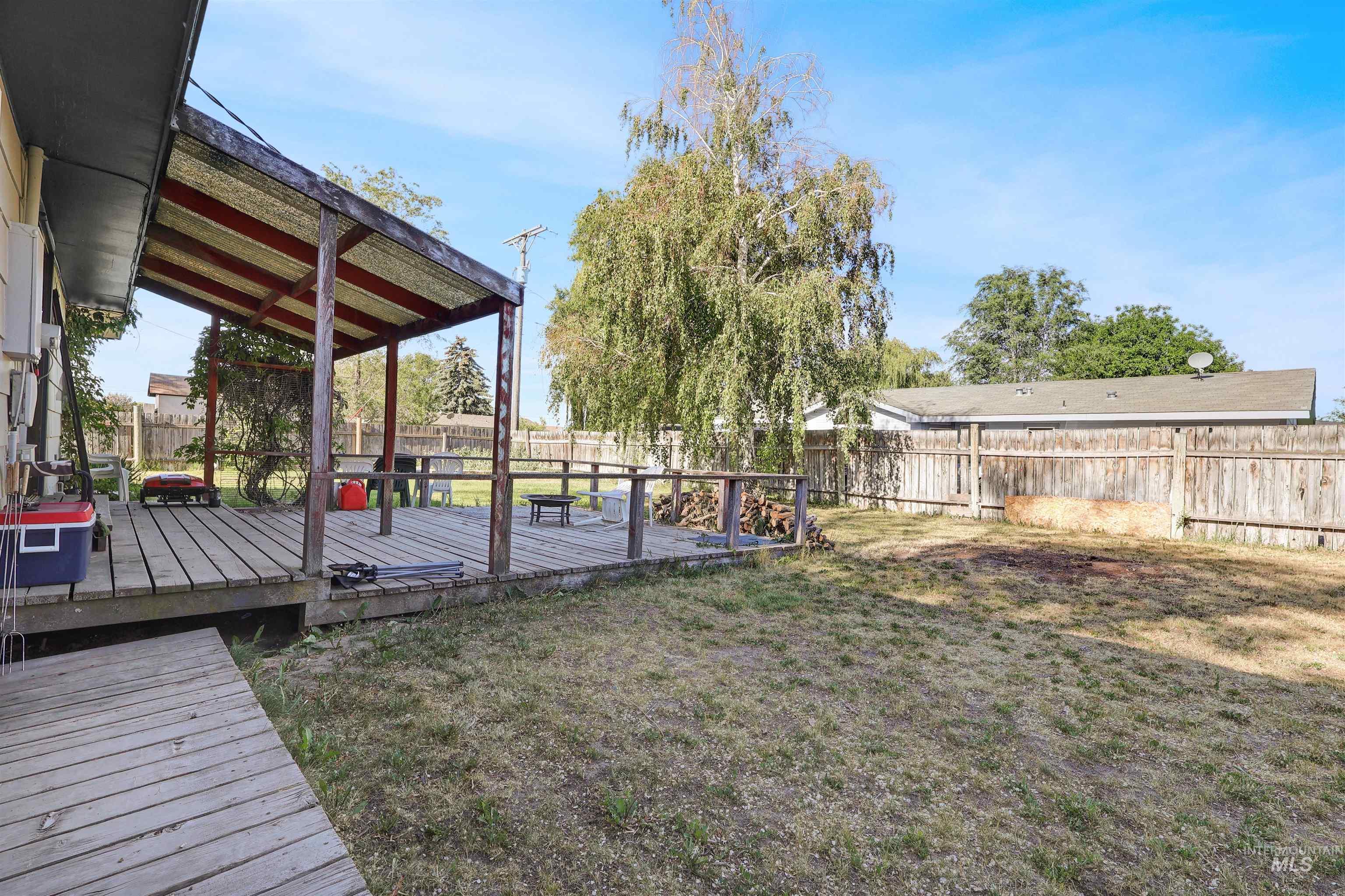 110 N 6th St East, Paul, Idaho 83347, 3 Bedrooms, 1 Bathroom, Residential For Sale, Price $272,000, 98989254