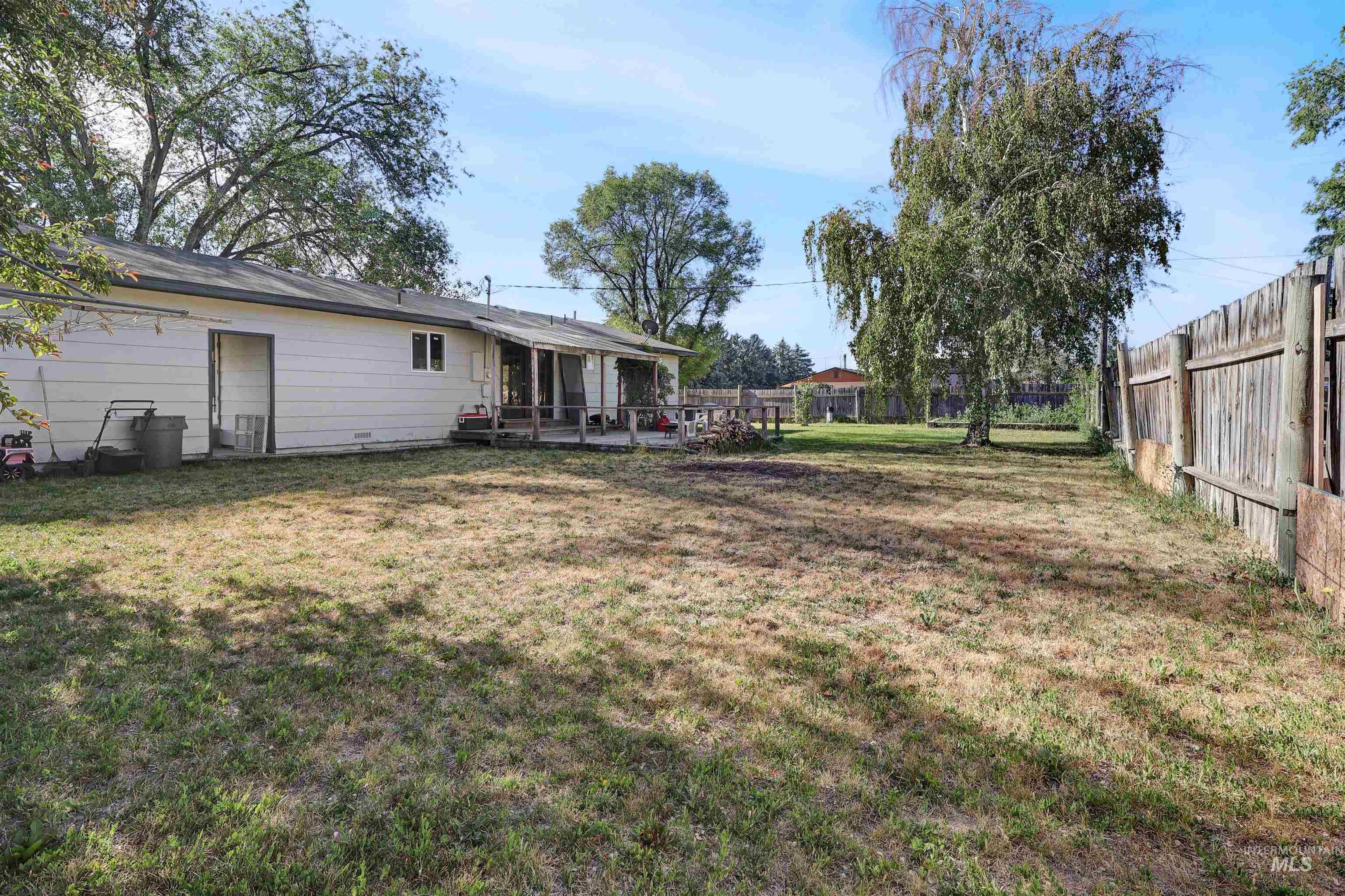110 N 6th St East, Paul, Idaho 83347, 3 Bedrooms, 1 Bathroom, Residential For Sale, Price $272,000, 98989254