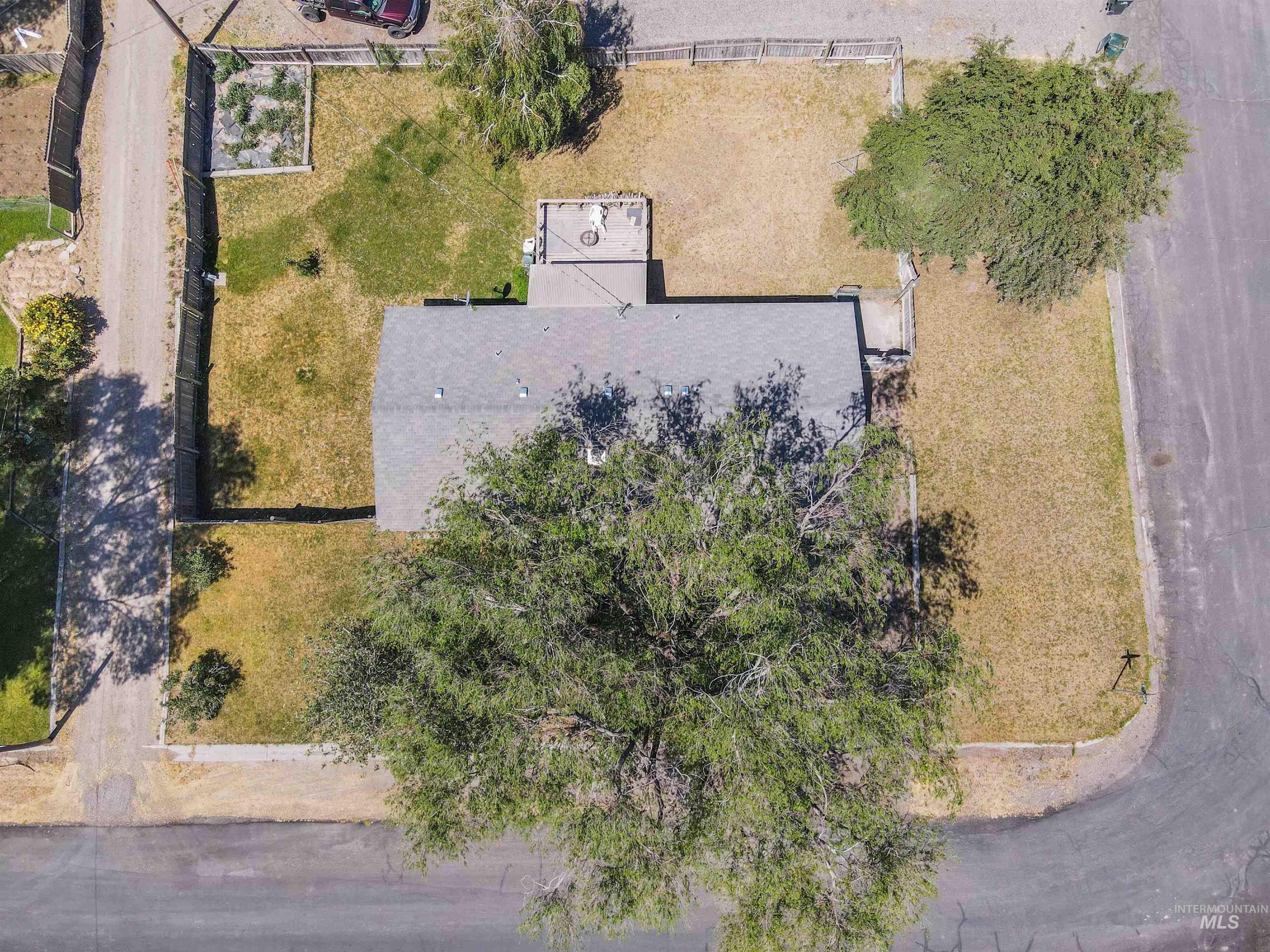 110 N 6th St East, Paul, Idaho 83347, 3 Bedrooms, 1 Bathroom, Residential For Sale, Price $272,000, 98989254