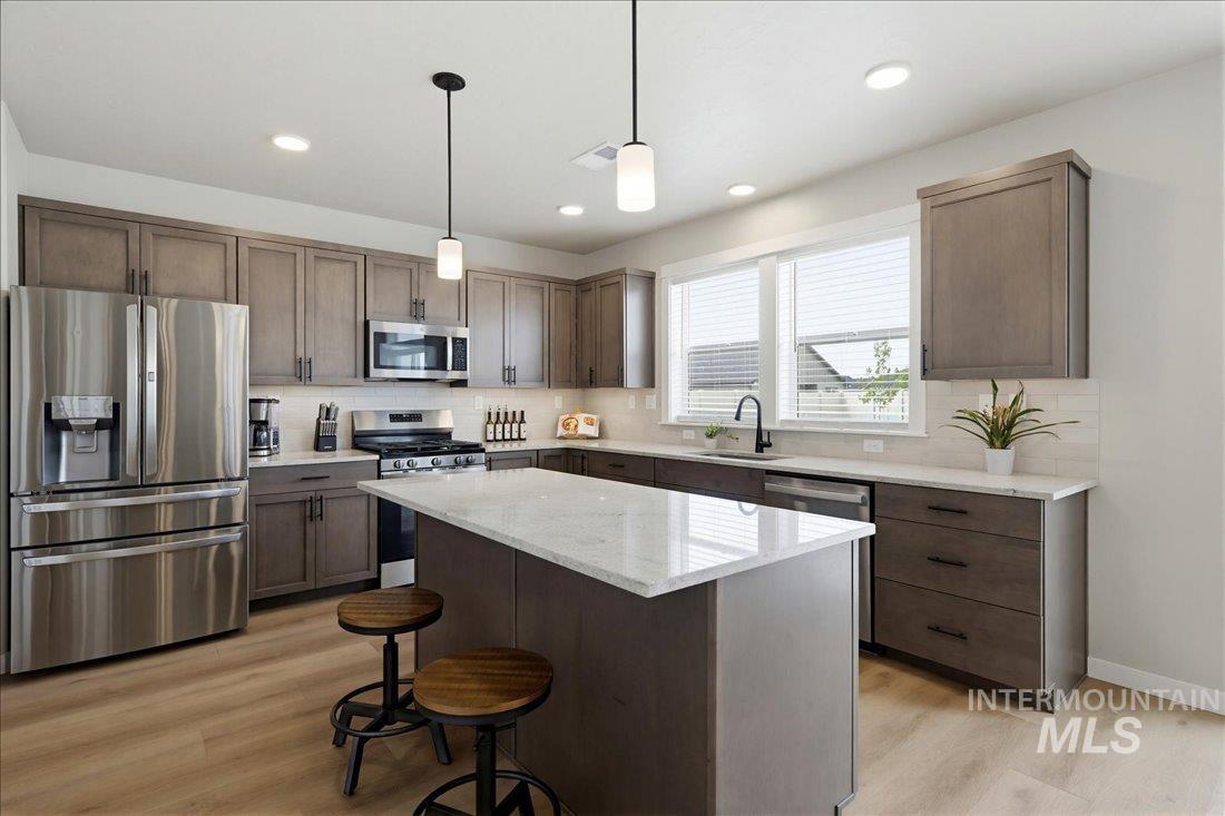 1973 N Perth Ave, Middleton, Idaho 83644, 5 Bedrooms, 3 Bathrooms, Residential For Sale, Price $734,900,MLS 98989256