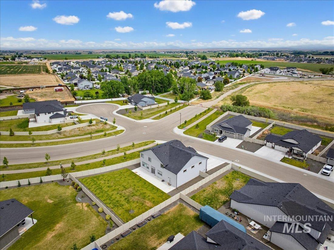 1973 N Perth Ave, Middleton, Idaho 83644, 5 Bedrooms, 3 Bathrooms, Residential For Sale, Price $734,900,MLS 98989256