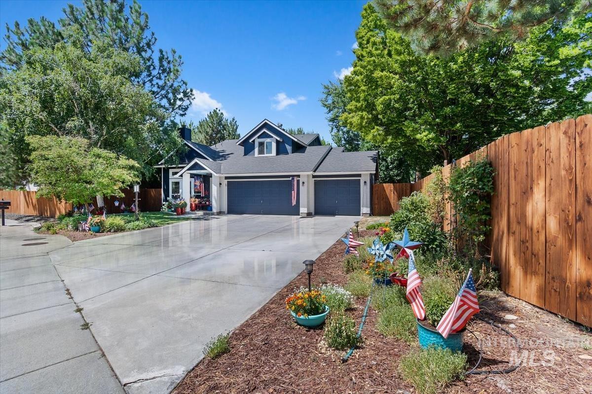 4029 S Merriwood Ave, Boise, Idaho 83706-6076, 4 Bedrooms, 2.5 Bathrooms, Residential For Sale, Price $699,900,MLS 98989257