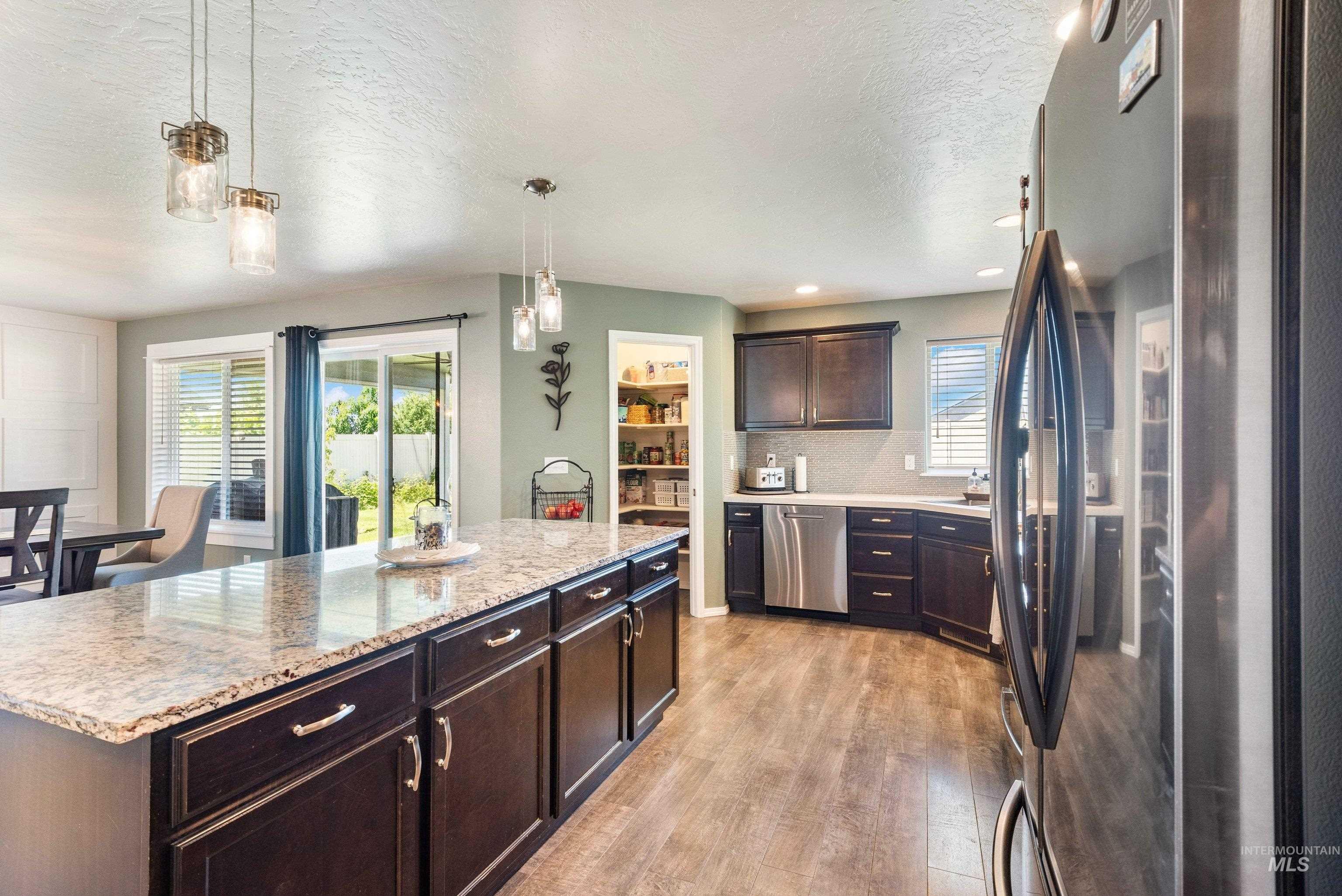 3028 W Navy St., Kuna, Idaho 83634-0000, 4 Bedrooms, 2.5 Bathrooms, Residential For Sale, Price $529,900,MLS 98989258