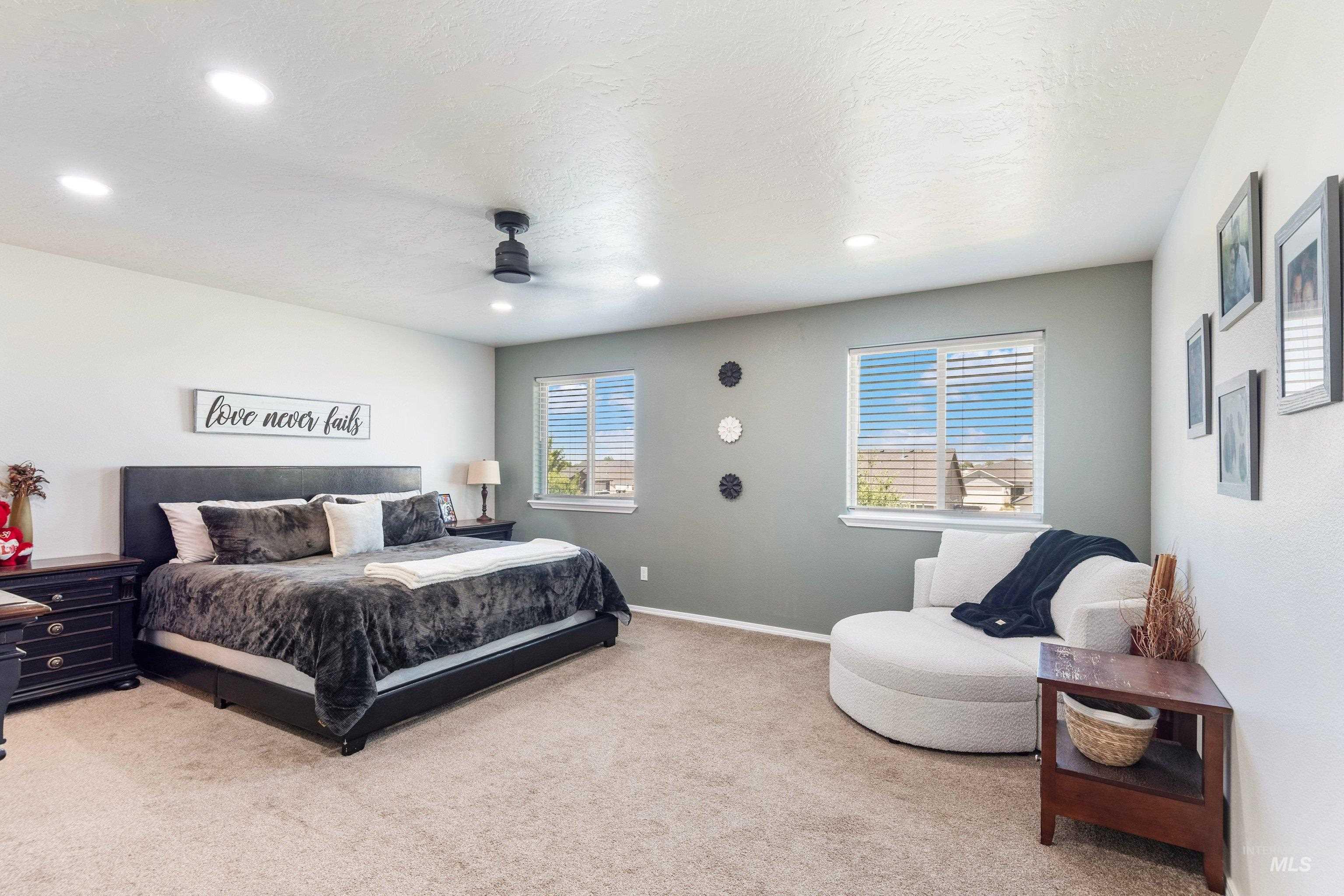 3028 W Navy St., Kuna, Idaho 83634-0000, 4 Bedrooms, 2.5 Bathrooms, Residential For Sale, Price $529,900,MLS 98989258