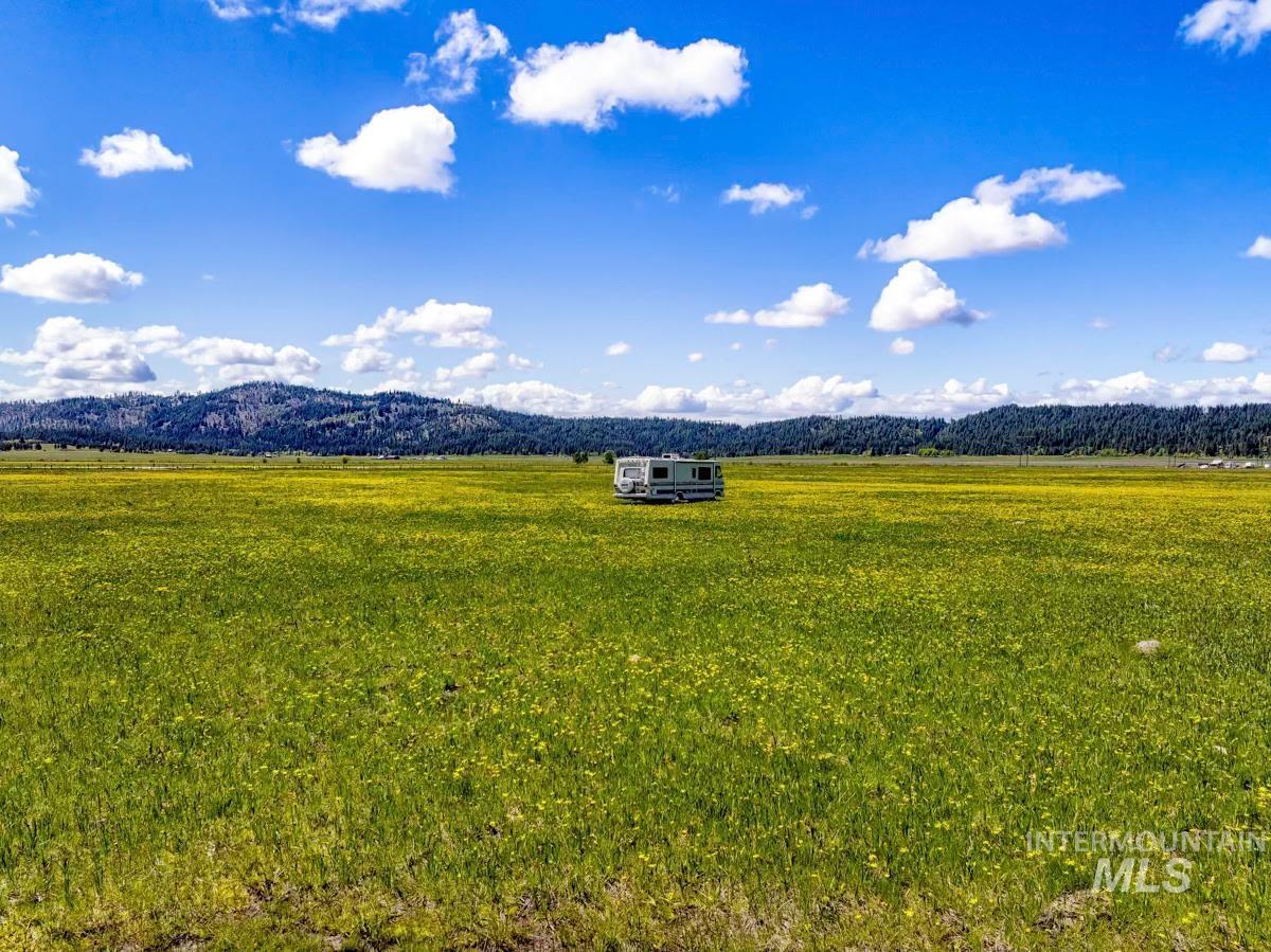 17 Gray Ln, Cascade, Idaho 83611, Land For Sale, Price $299,900,MLS 98989261