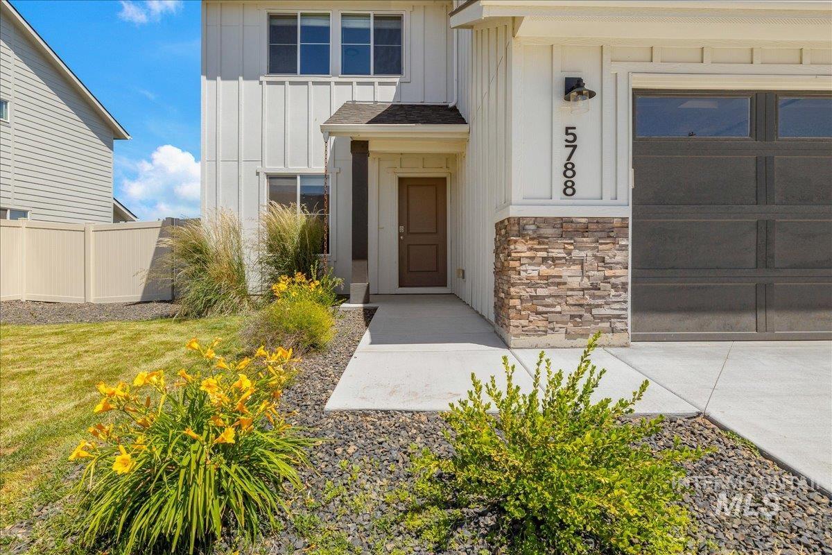 5788 W Aegean Dr, Meridian, Idaho 83646, 4 Bedrooms, 2.5 Bathrooms, Residential For Sale, Price $574,900, 98989262