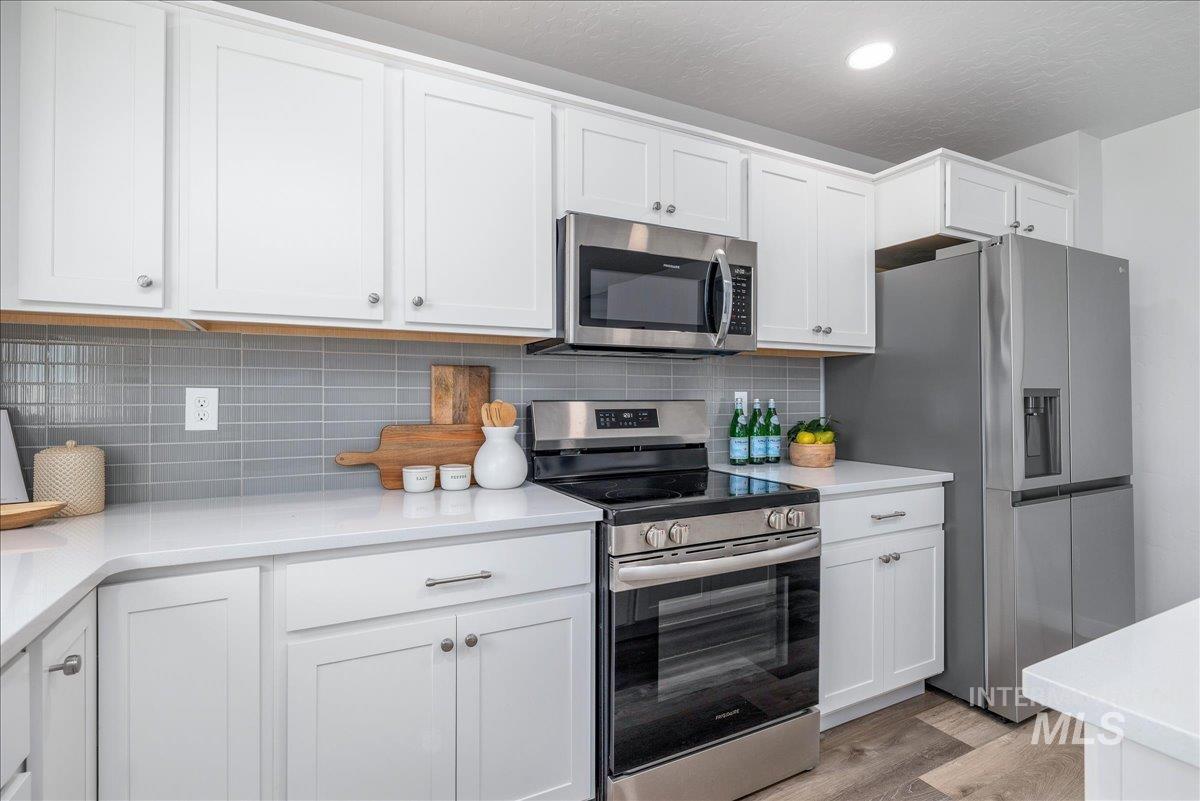 5788 W Aegean Dr, Meridian, Idaho 83646, 4 Bedrooms, 2.5 Bathrooms, Residential For Sale, Price $574,900,MLS 98989262